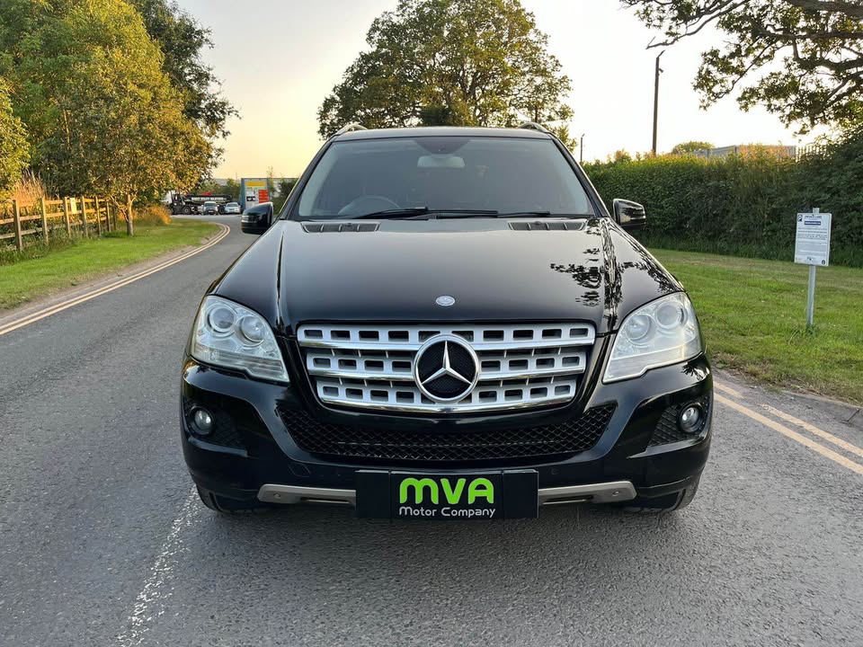 Mercedes Benz ML300