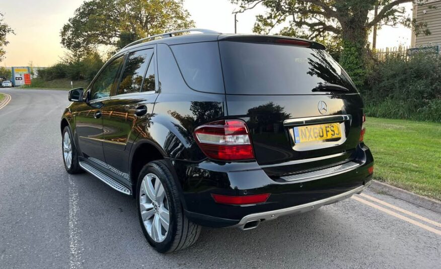 Mercedes Benz ML300