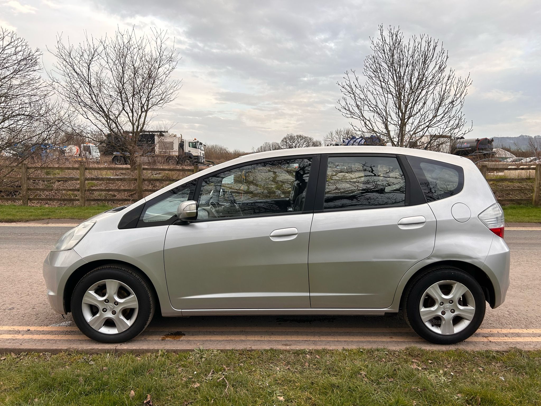 2009 HONDA JAZZ