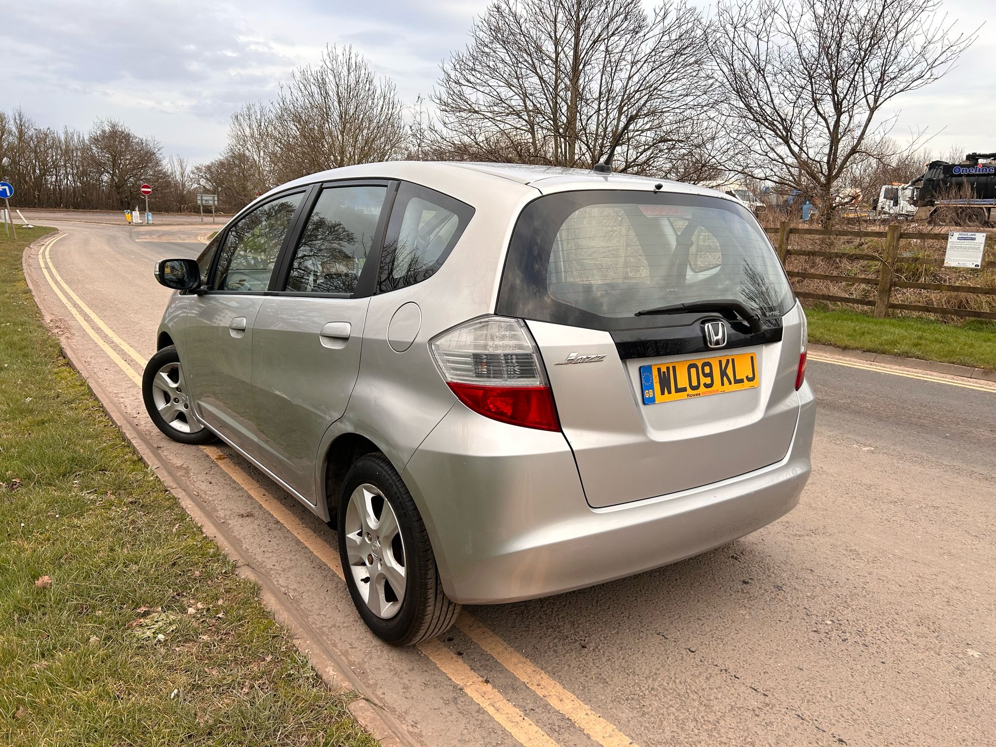 2009 HONDA JAZZ