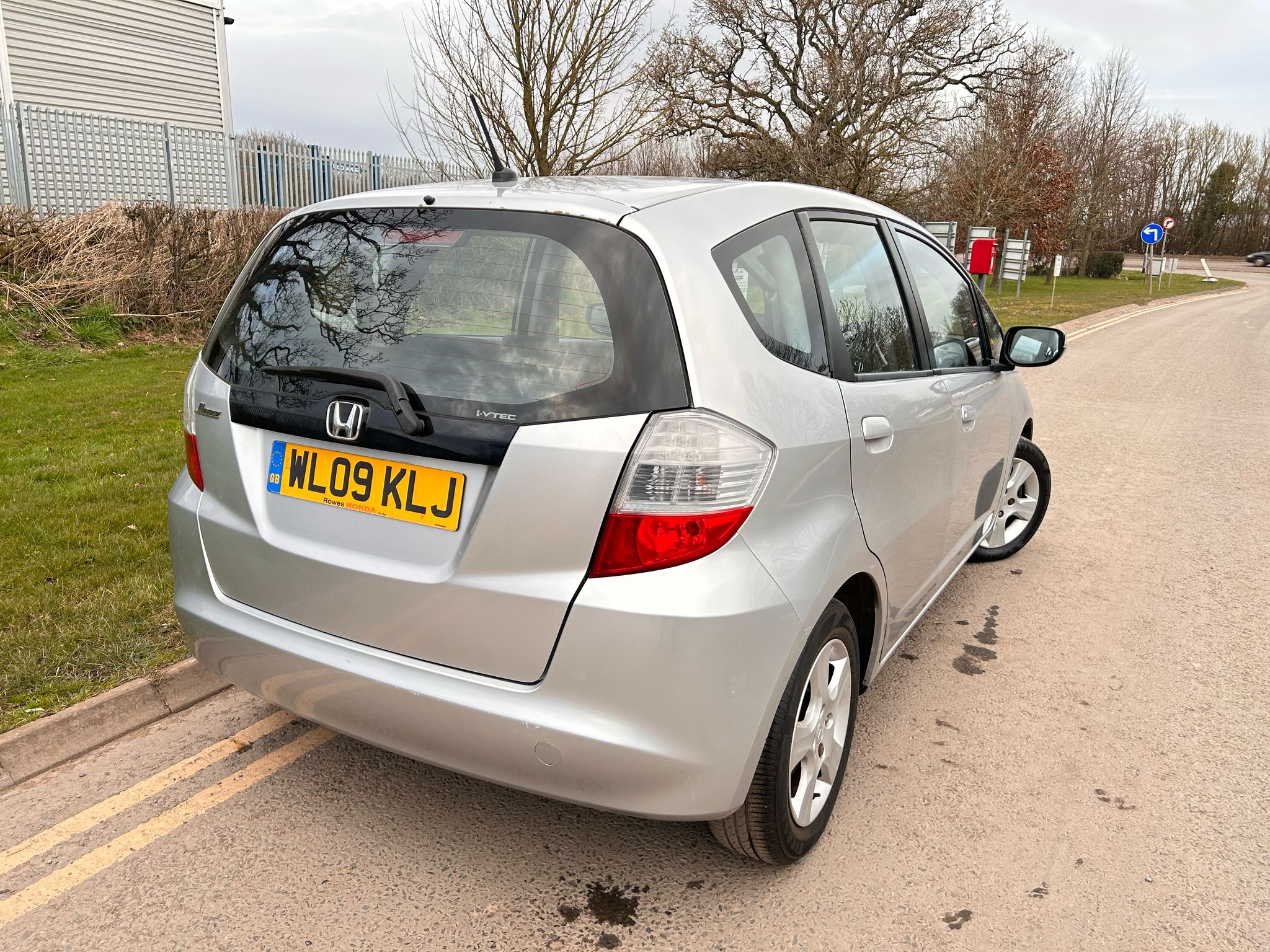 2009 HONDA JAZZ