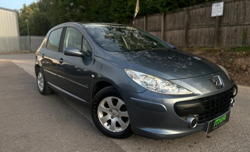 2006 Peugeot 307 1.4 S 16V Hatchback