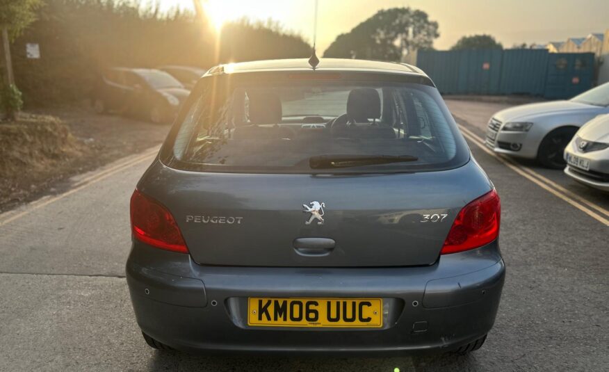 2006 Peugeot 307 1.4 S 16V Hatchback