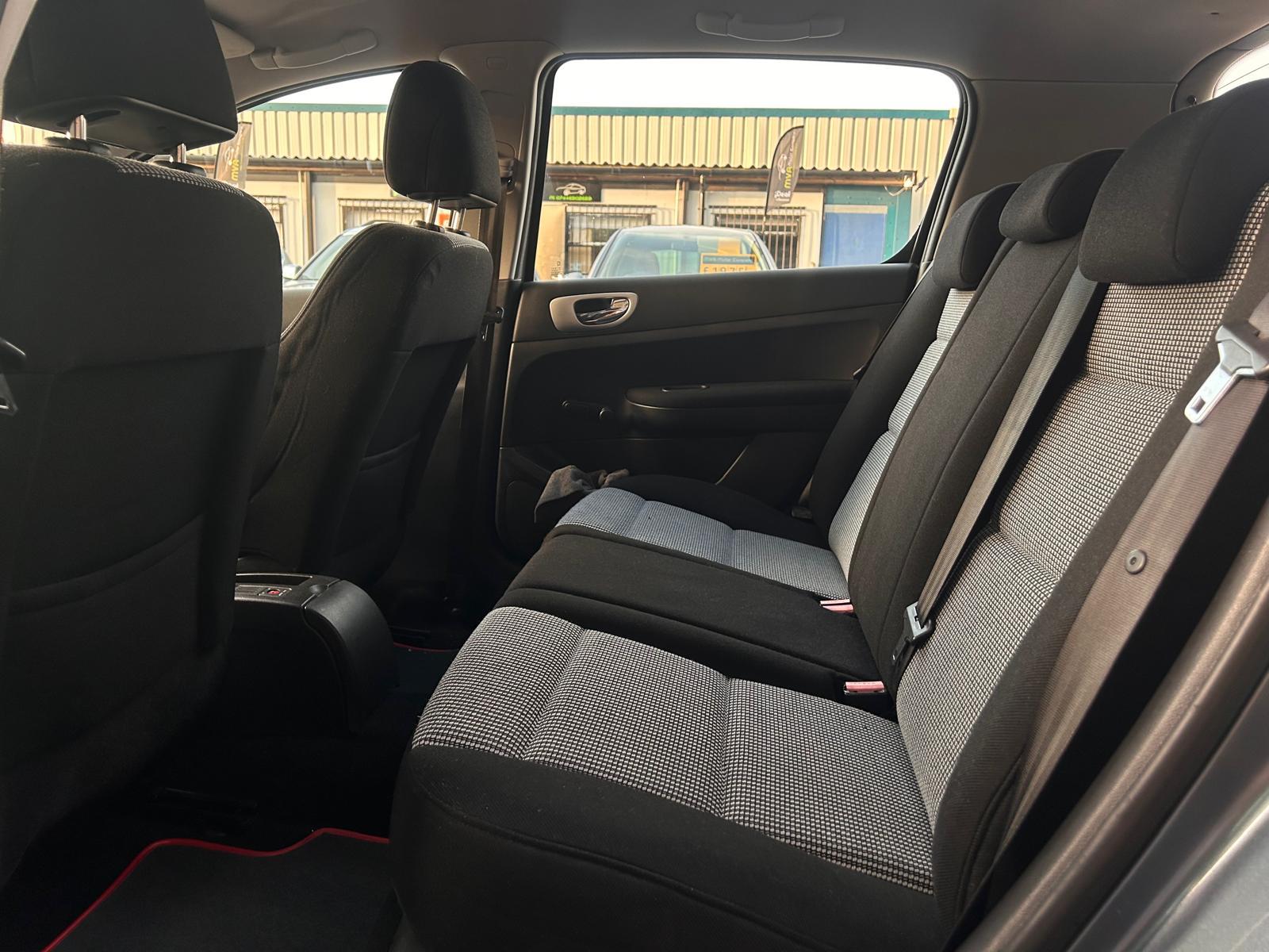 2006 Peugeot 307 1.4 S 16V Hatchback