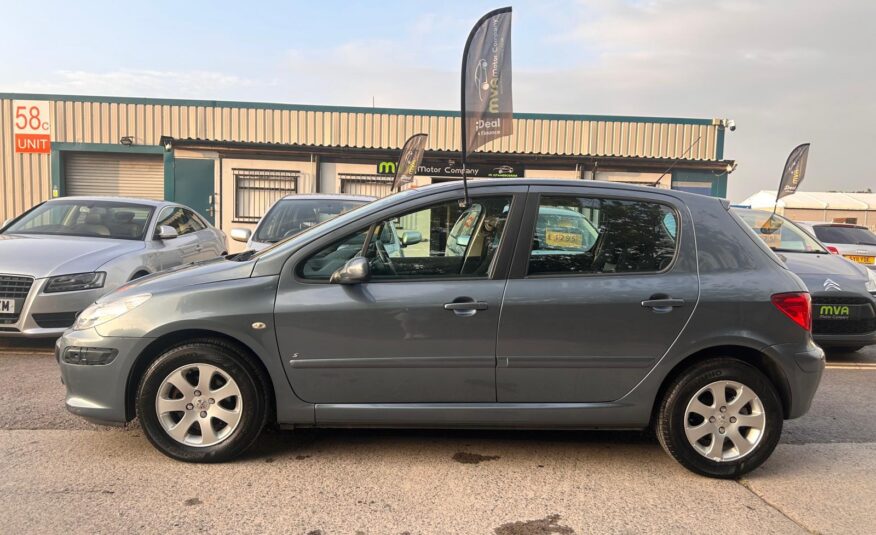 2006 Peugeot 307 1.4 S 16V Hatchback