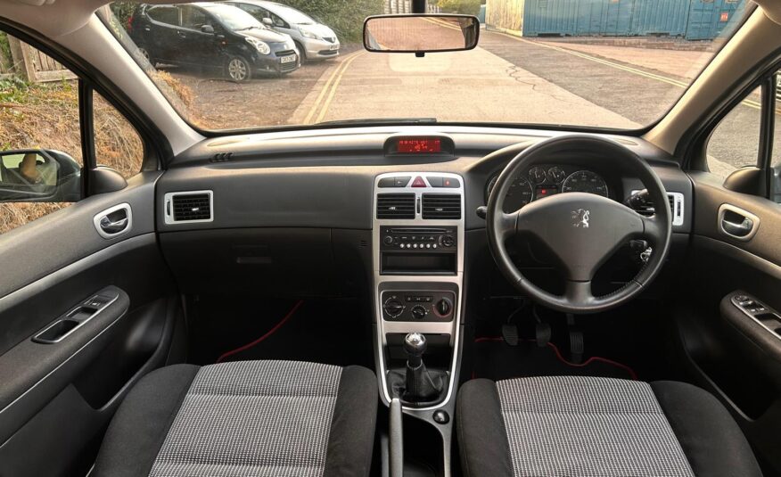 2006 Peugeot 307 1.4 S 16V Hatchback