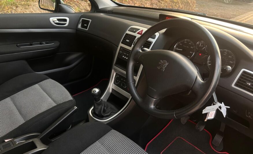 2006 Peugeot 307 1.4 S 16V Hatchback
