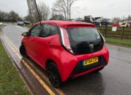 TOYOTA AYGO 1.0 VVT-I X-PLAY Hatchback