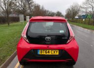 TOYOTA AYGO 1.0 VVT-I X-PLAY Hatchback