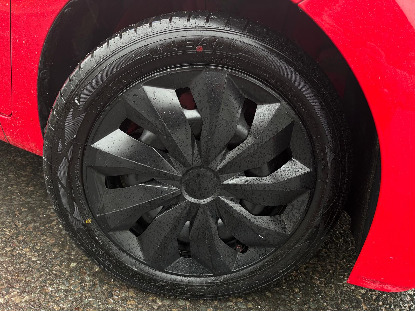 TOYOTA AYGO 1.0 VVT-I X-PLAY Hatchback