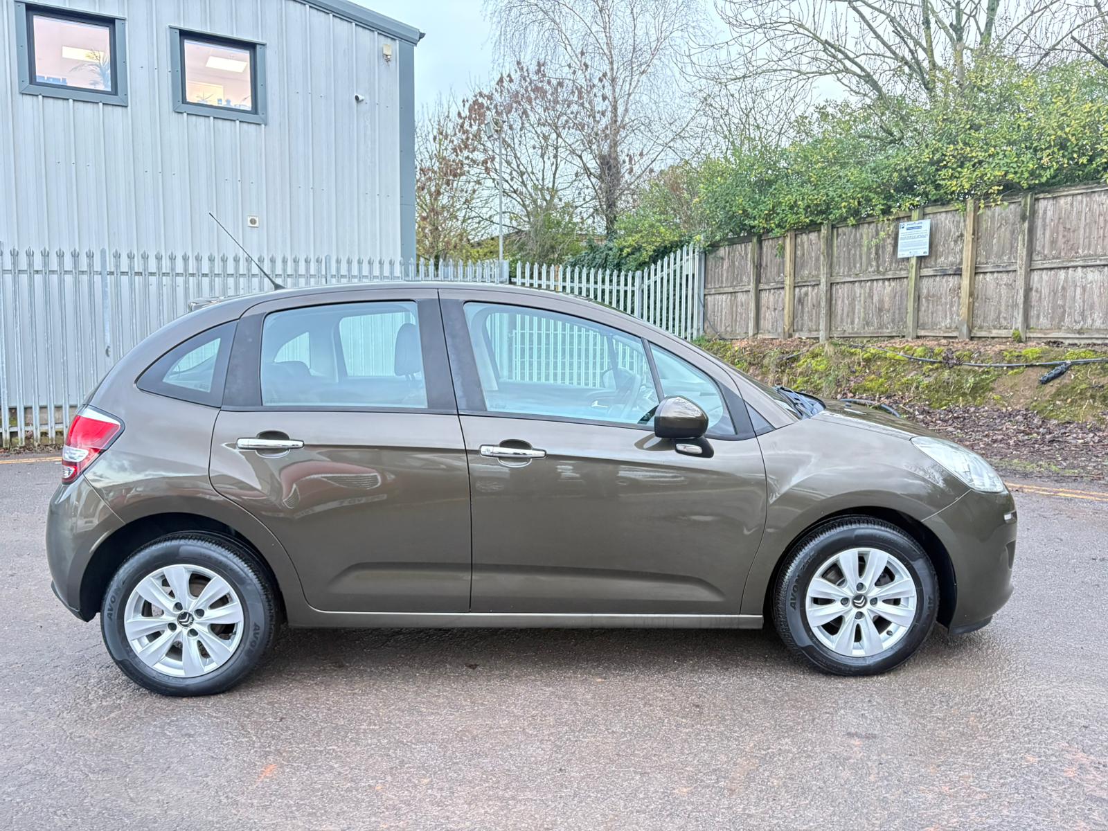 2014 Citroën C3 1.2 VTR manual hatchback 5dr