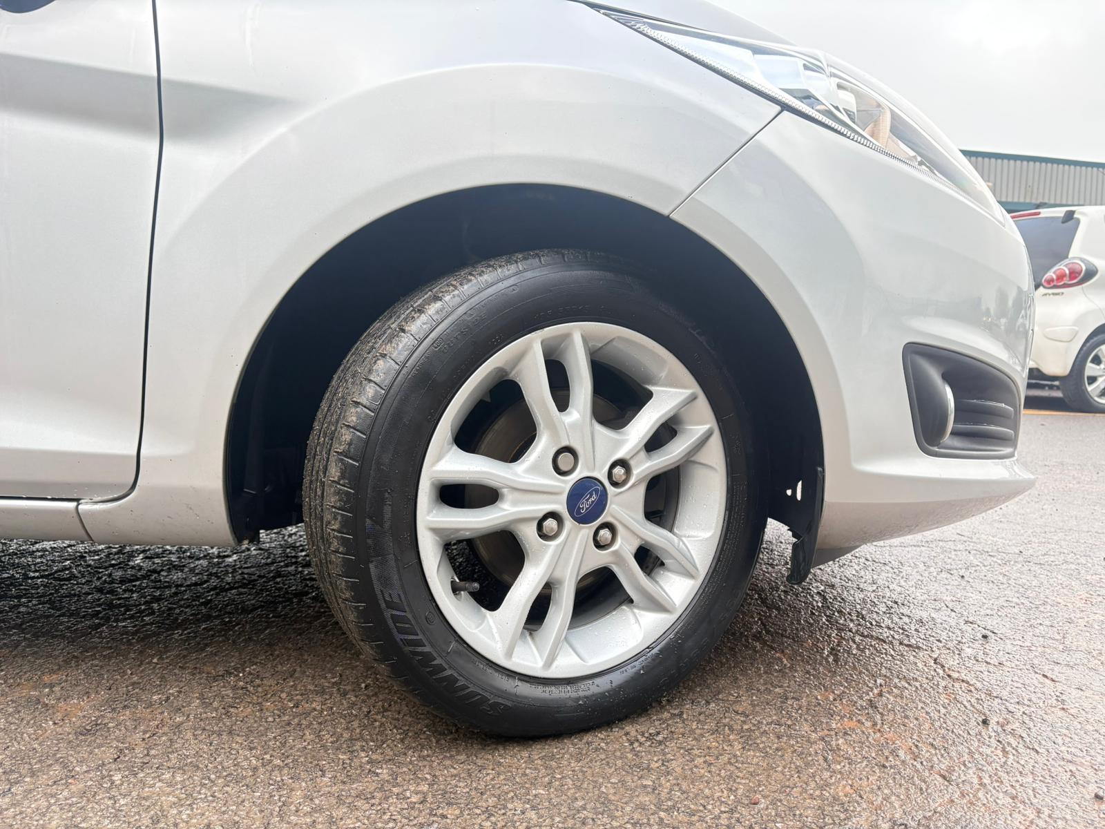 2014 FORD FIESTA 1.0 Moondust Silver E/B 100 ZETEC Hatchback