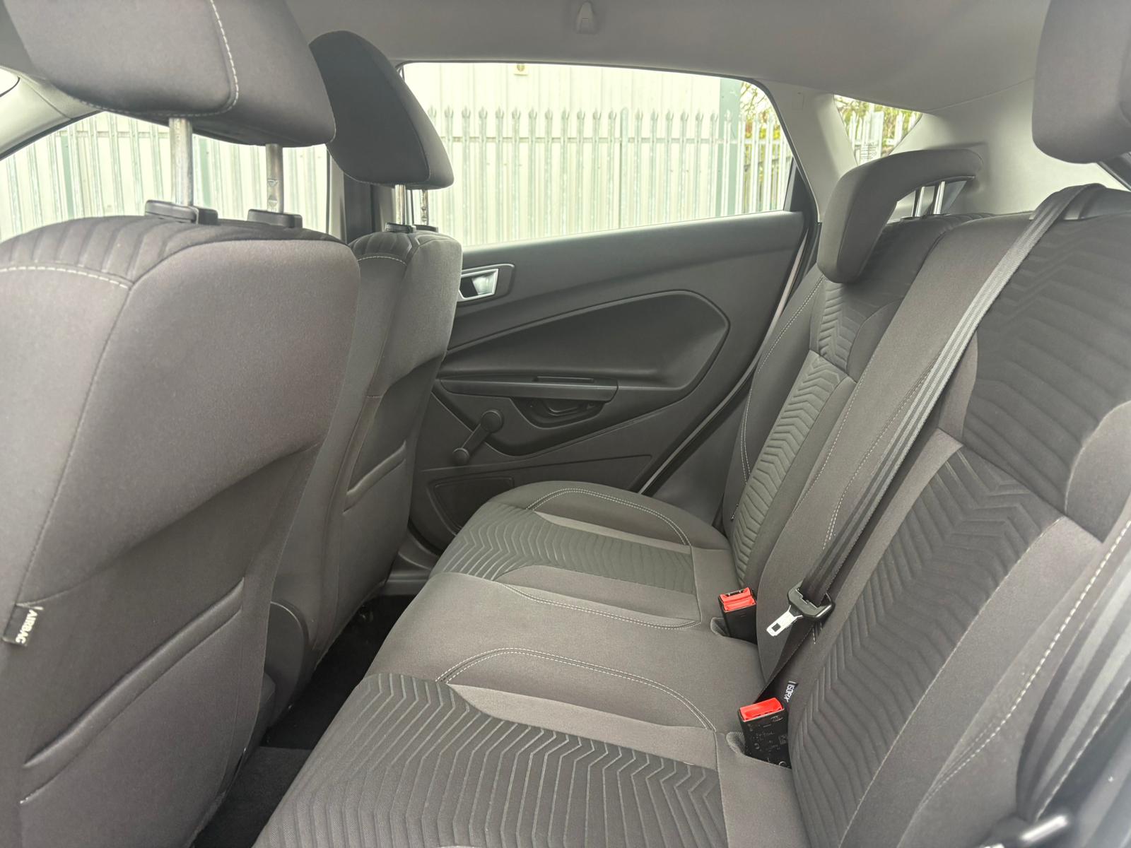 2014 FORD FIESTA 1.0 Moondust Silver E/B 100 ZETEC Hatchback