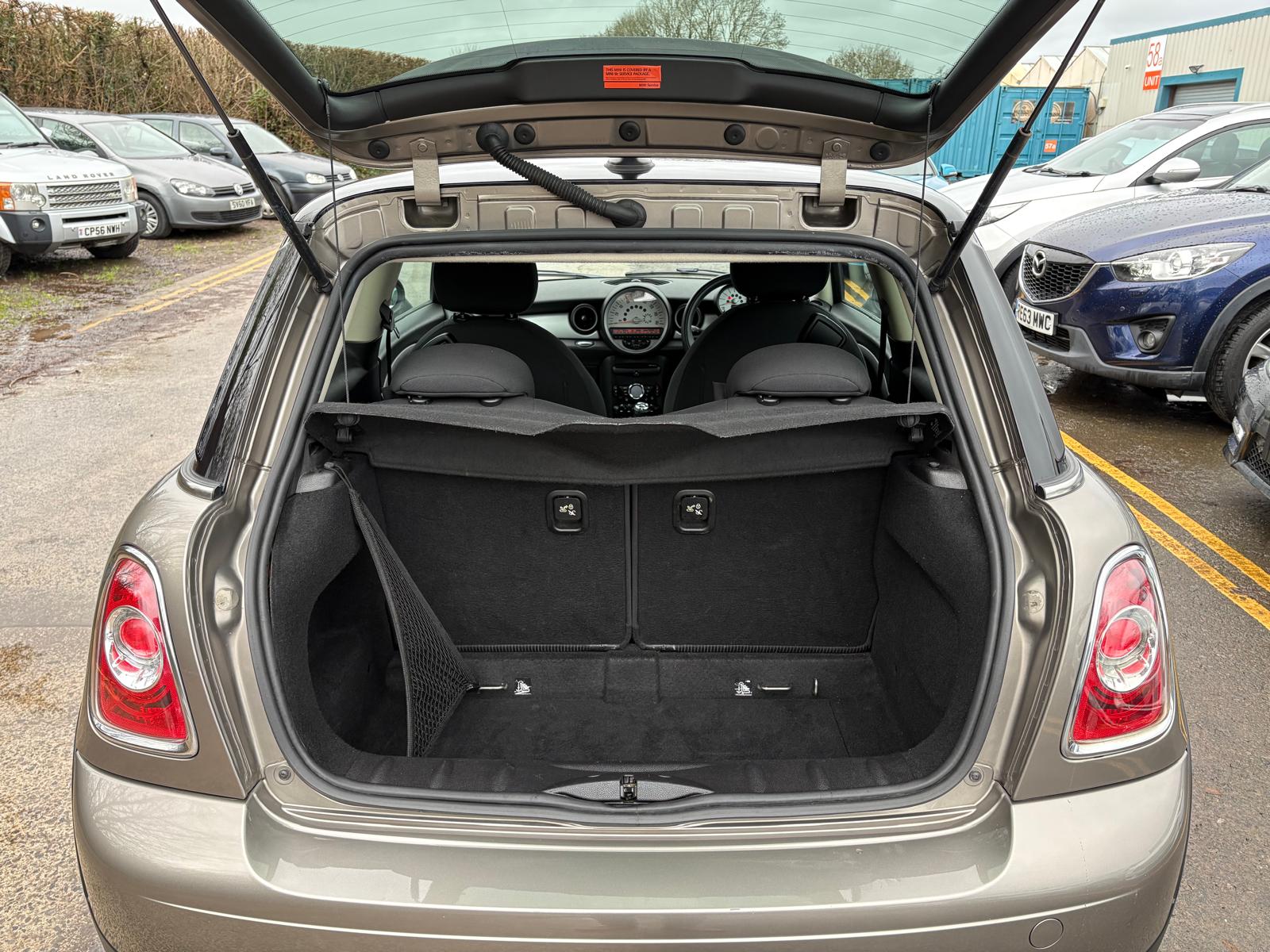 2013 Mini Cooper HATCHBACK 1.6 PETROL