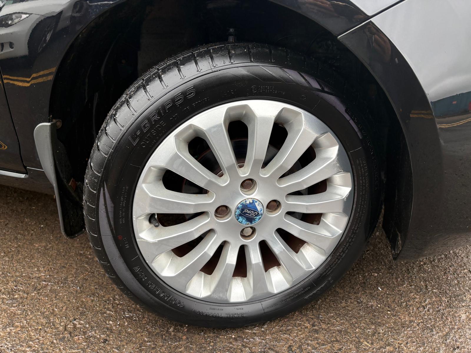 2012 Ford KA Zetec  1.2 Petrol Hatchback