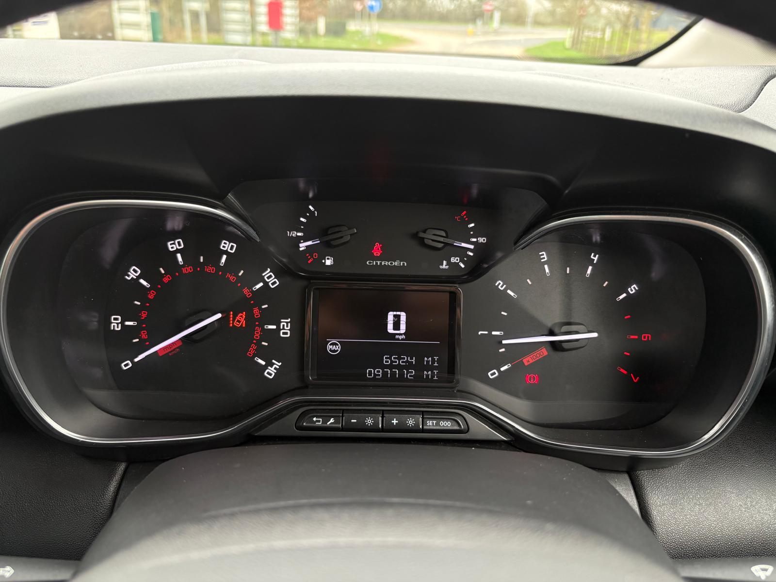 2018 CITROEN C3 AIRCROSS 1.2 P/T 82 FEEL Hatchback