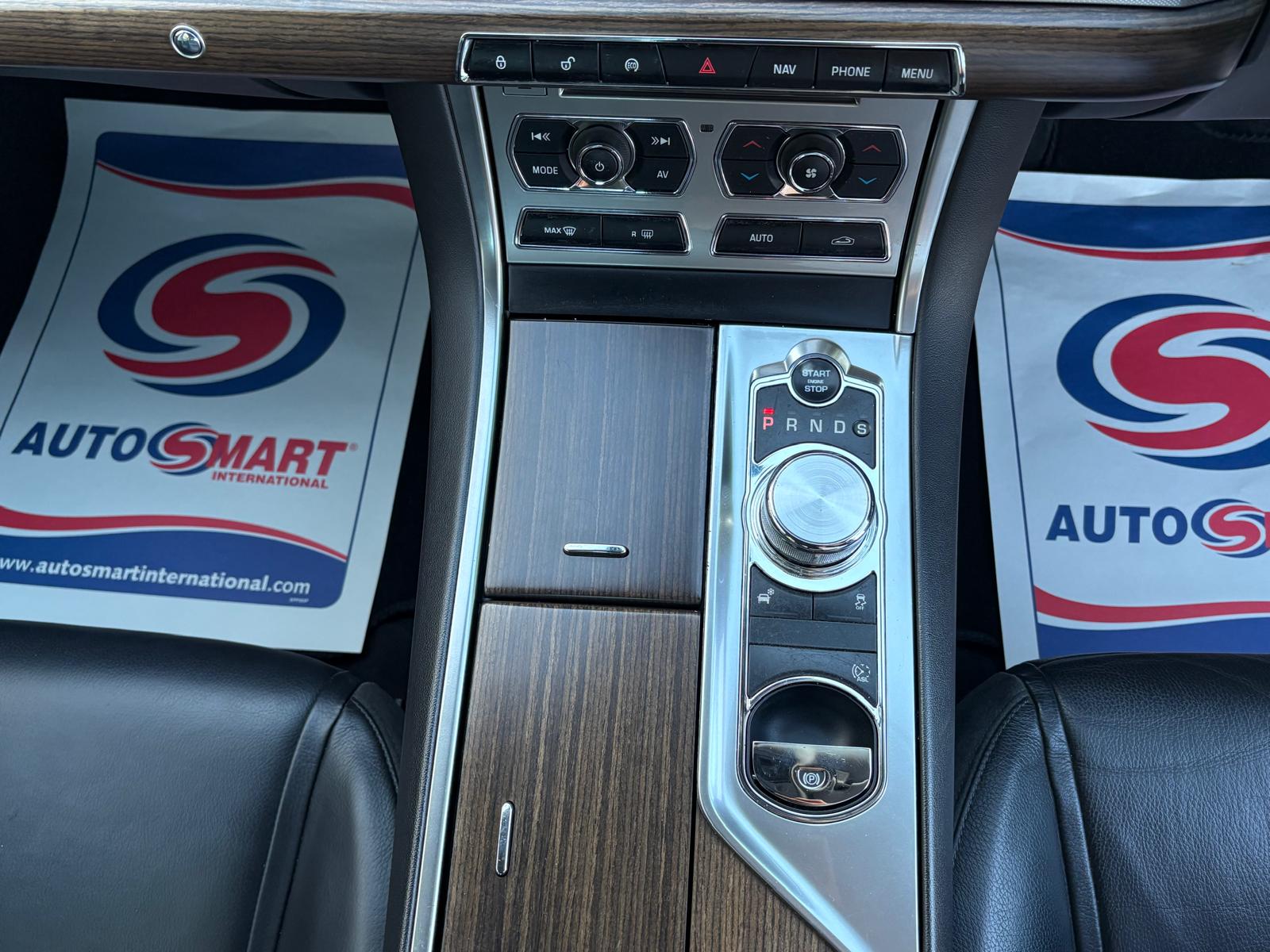 2012 Jaguar XF 2.2 D 190 Luxury Saloon