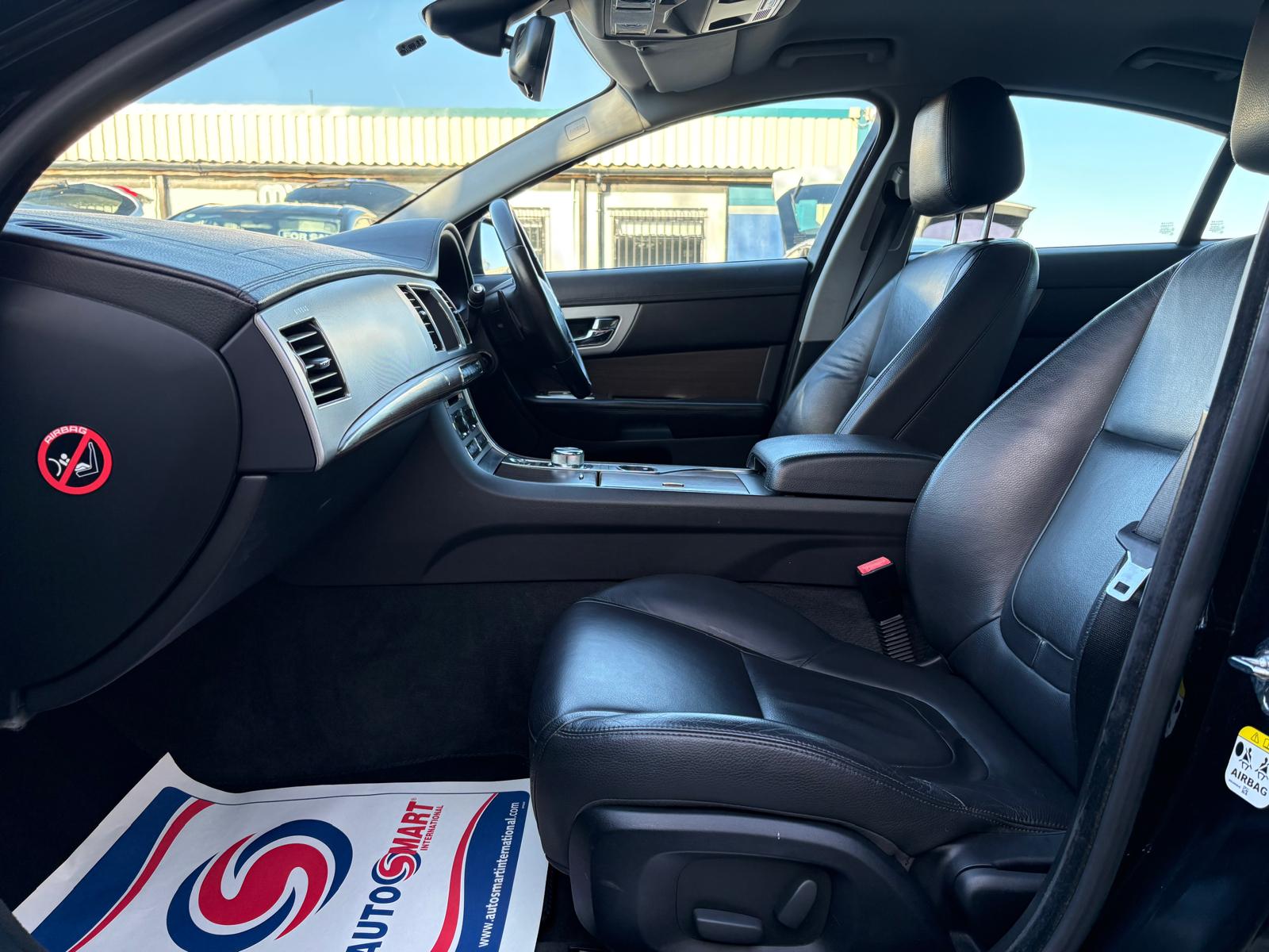 2012 Jaguar XF 2.2 D 190 Luxury Saloon