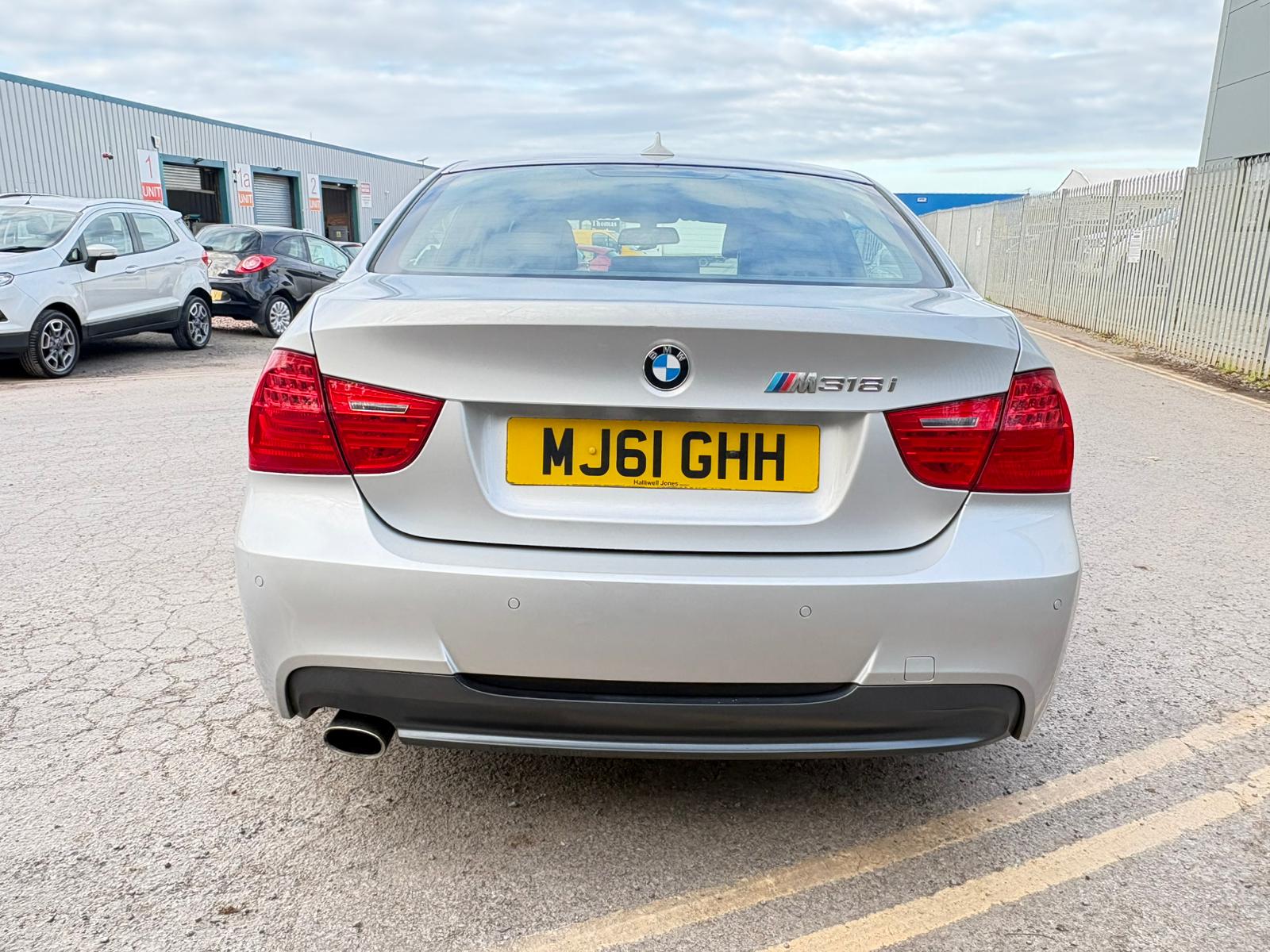 2011 BMW 318I PERFORMANCE EDITION 2.0 MANUAL