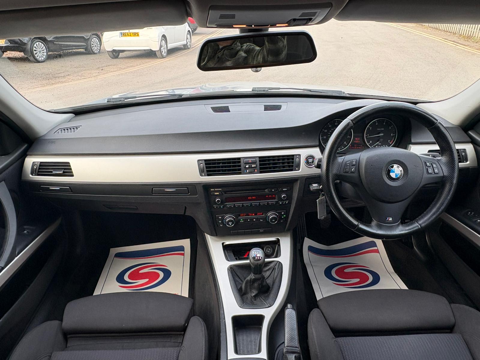 2011 BMW 318I PERFORMANCE EDITION 2.0 MANUAL