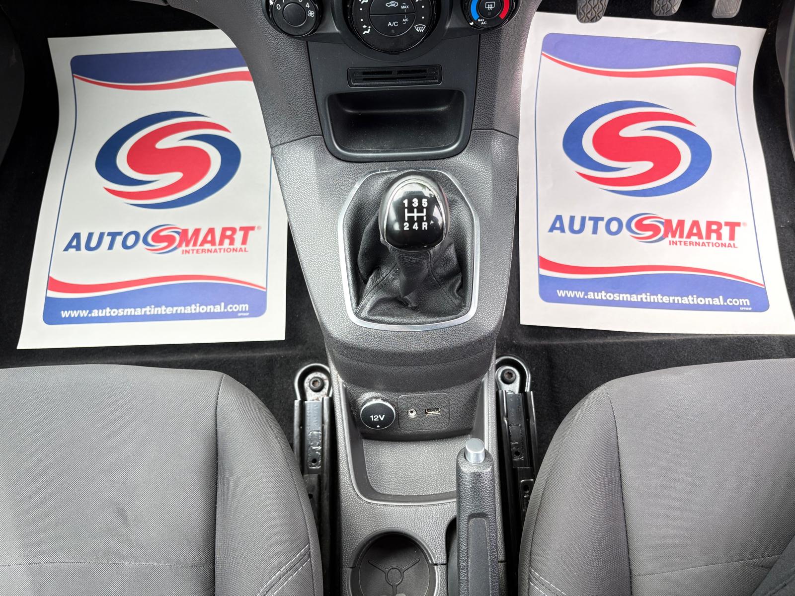 2013 Ford Fiesta1.5 TDCI 75 STYLE Hatchback
