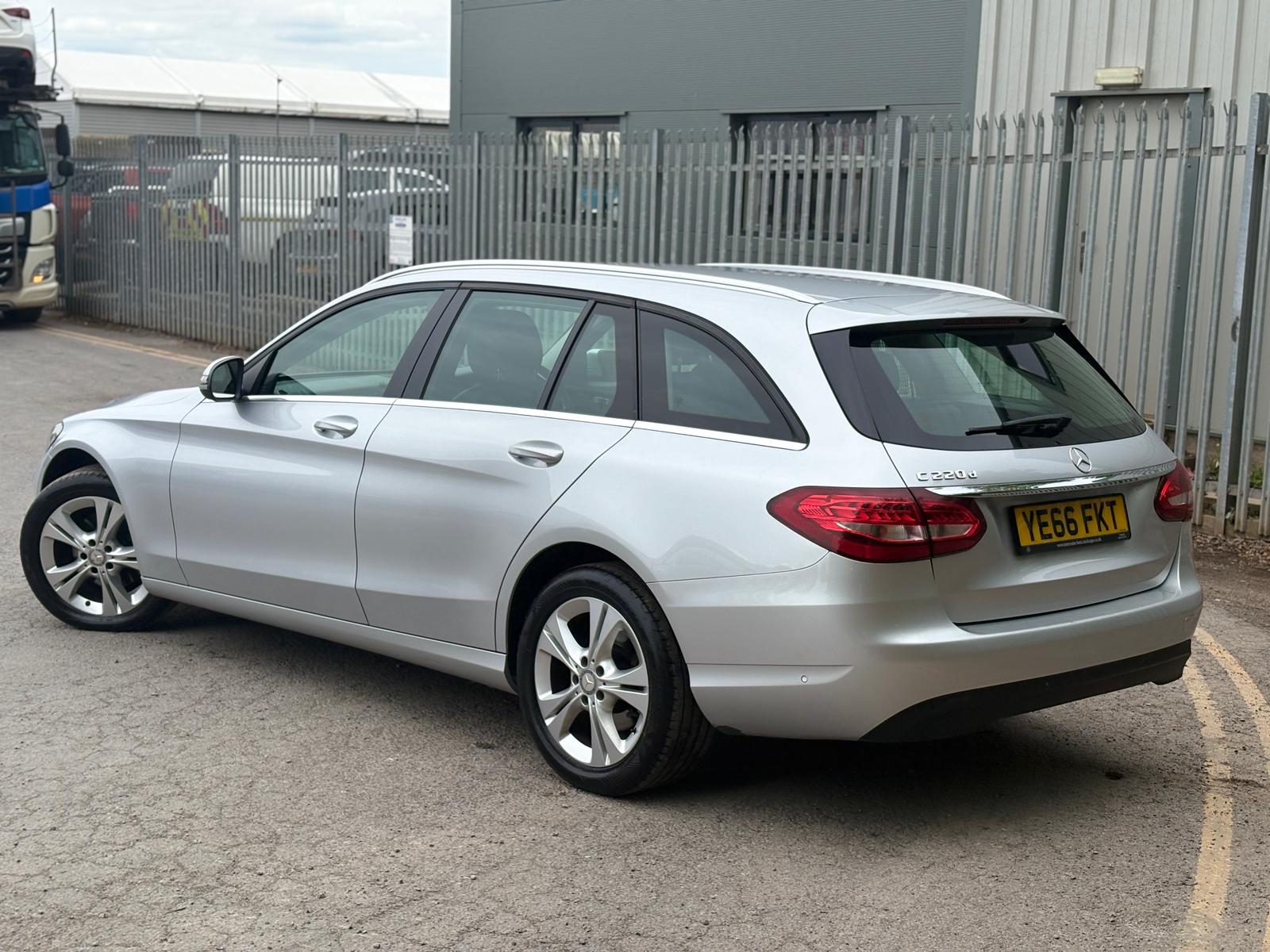 Mercedes-Benz C Class 2.1 C220d SE Executive Edition 7G-Tronic+ Euro 6 (s/s) 5dr 2143 cc