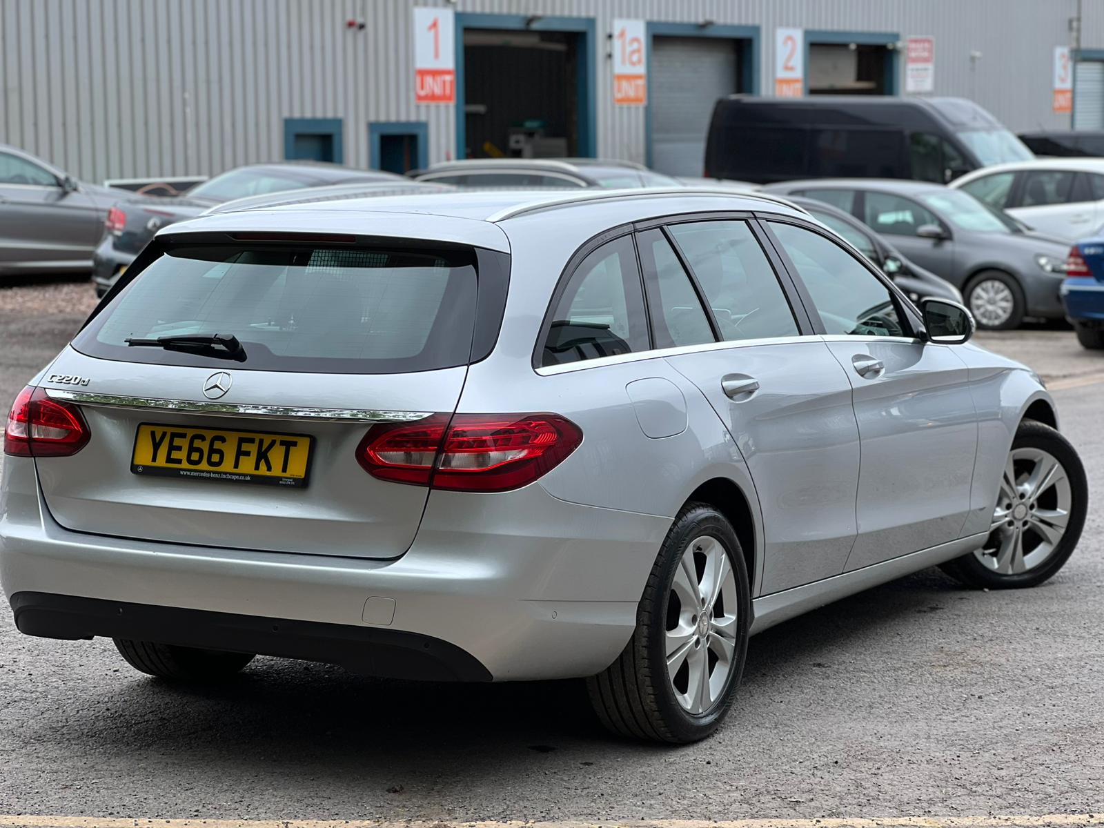 Mercedes-Benz C Class 2.1 C220d SE Executive Edition 7G-Tronic+ Euro 6 (s/s) 5dr 2143 cc