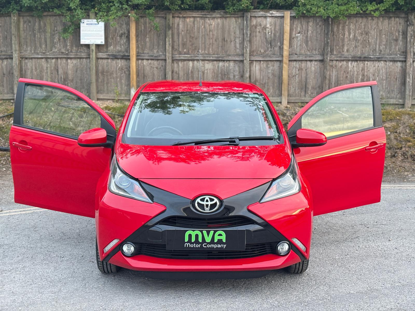 2014 TOYOTA AYGO 1.0 VVT -I X PRESSION HATCHBACK