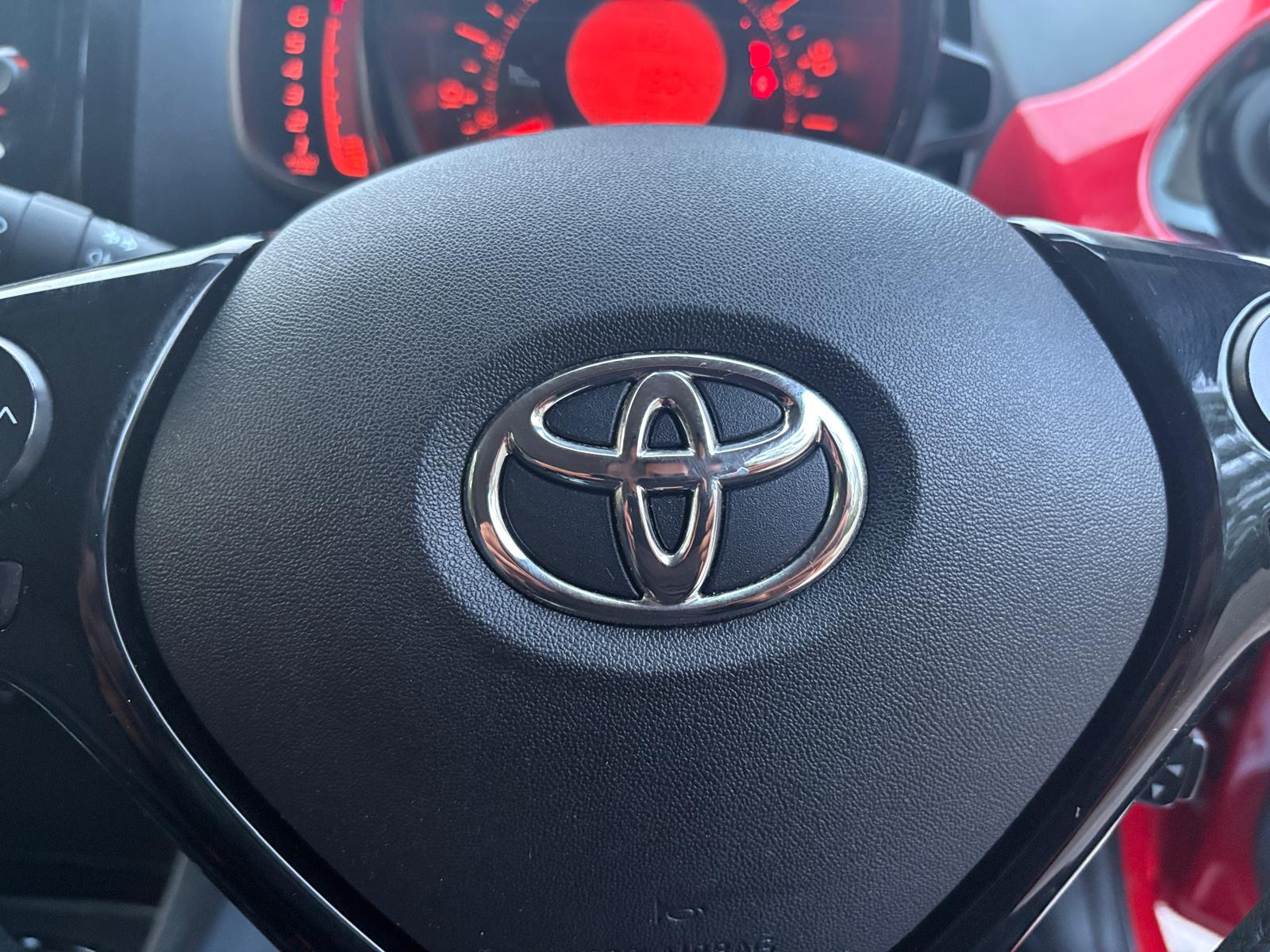 2014 TOYOTA AYGO 1.0 VVT -I X PRESSION HATCHBACK