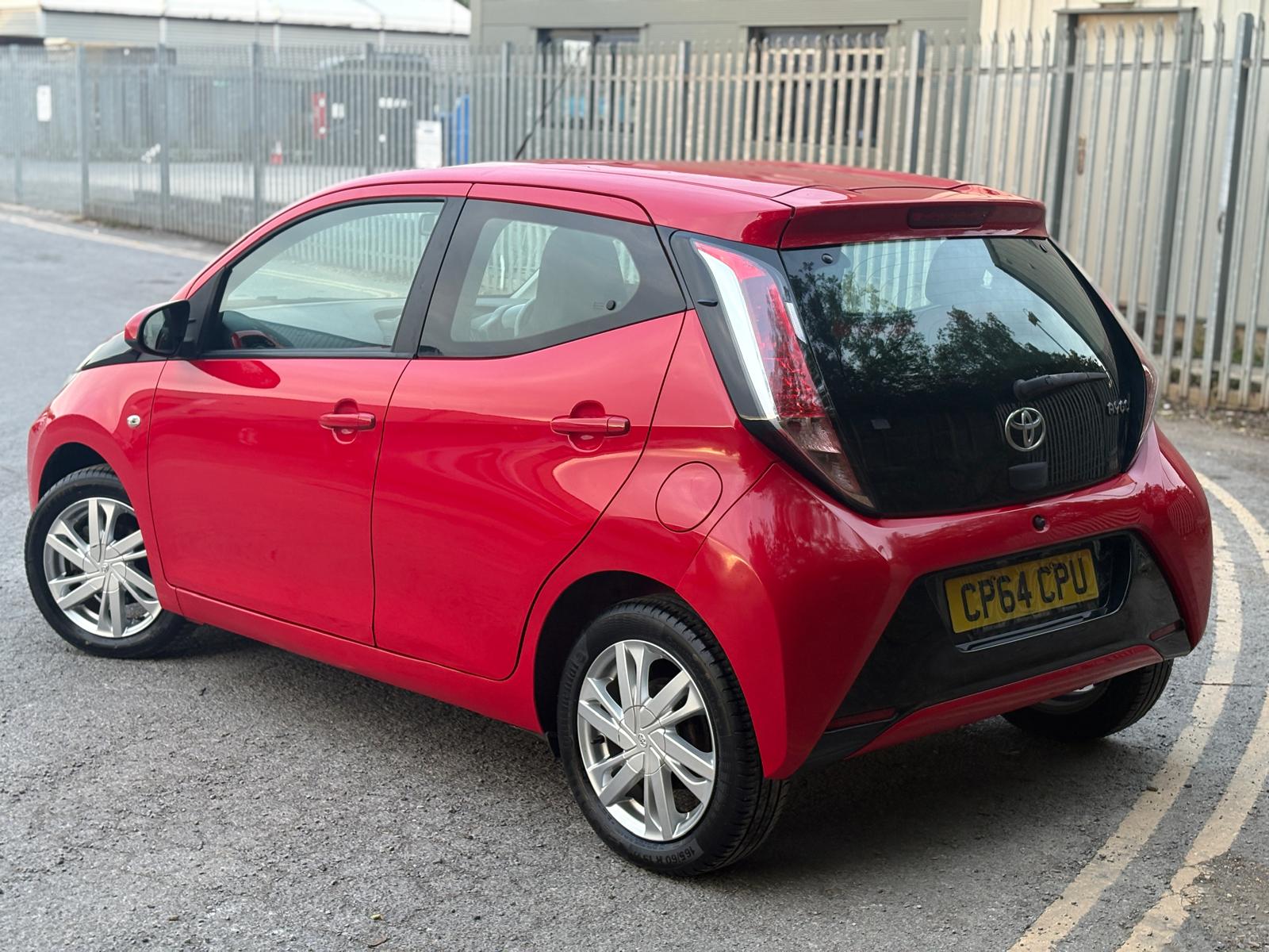 2014 TOYOTA AYGO 1.0 VVT -I X PRESSION HATCHBACK