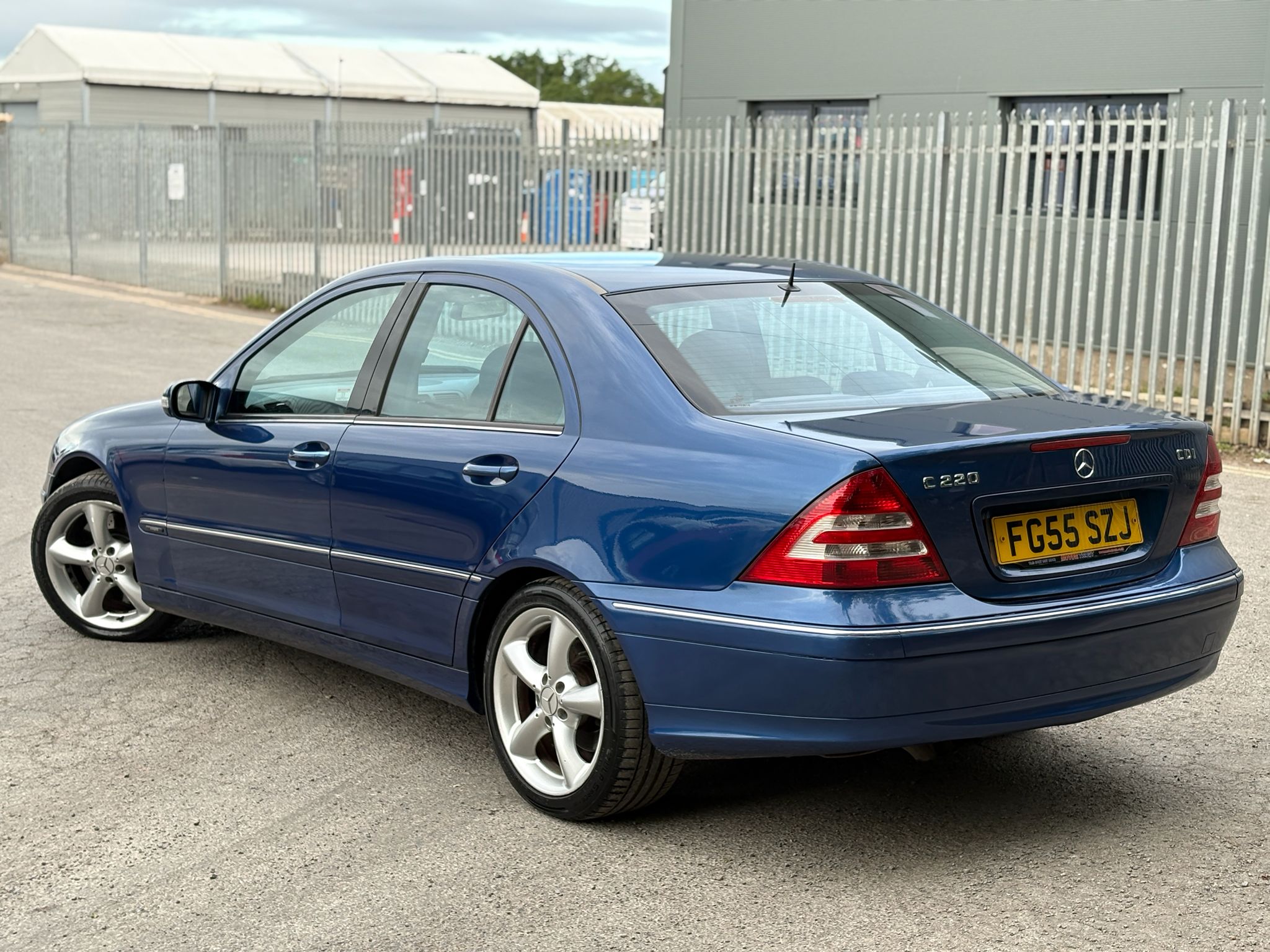 2005 Mercedes-Benz C CLASS C220 CDI AVANTGARDE SE Saloon