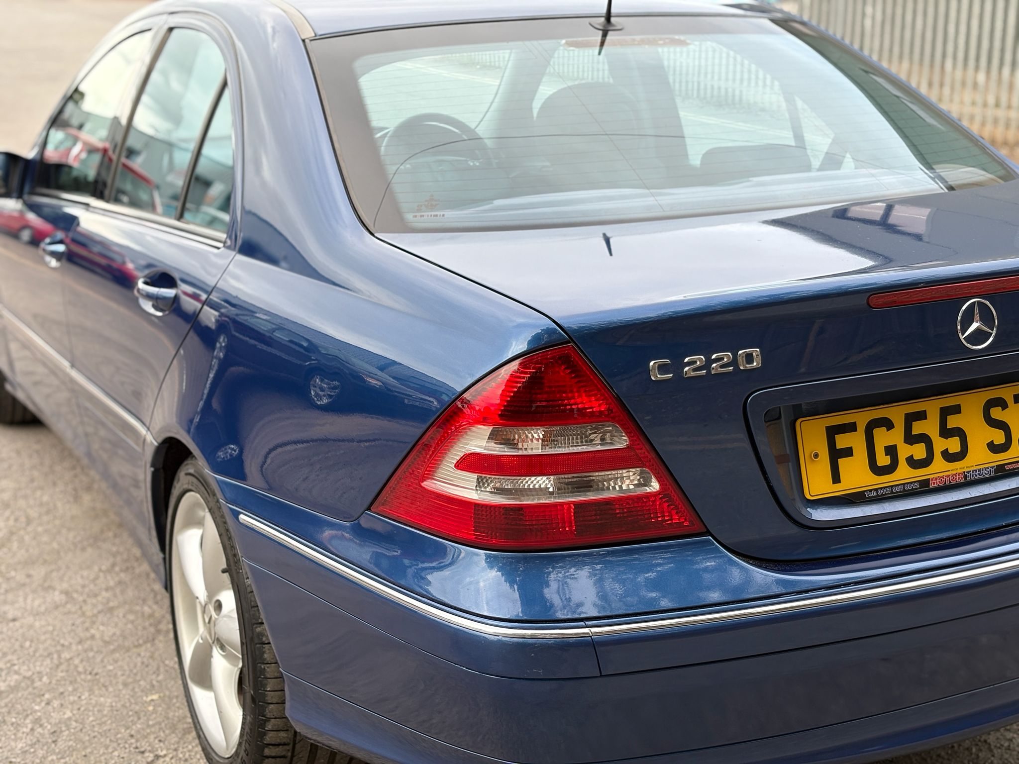 2005 Mercedes-Benz C CLASS C220 CDI AVANTGARDE SE Saloon