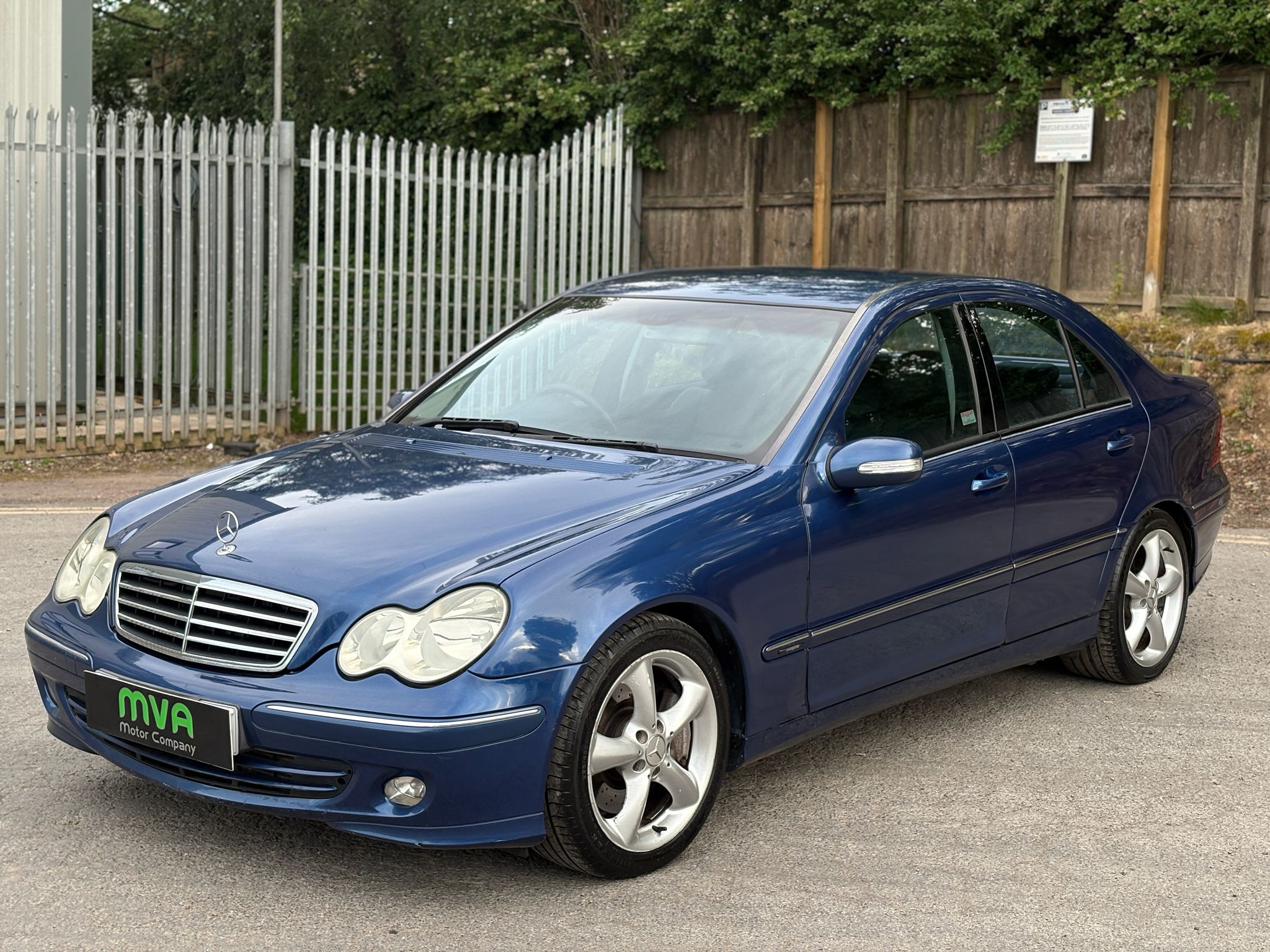 2005 Mercedes-Benz C CLASS C220 CDI AVANTGARDE SE Saloon