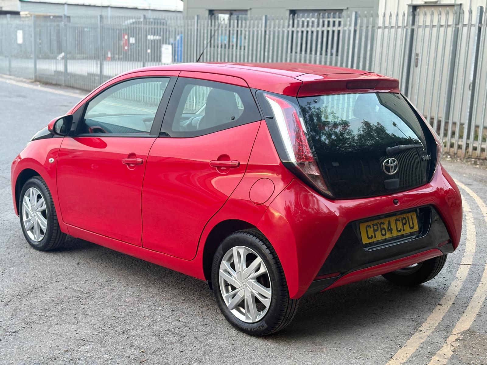 2014 TOYOTA AYGO 1.0 VVT -I X PRESSION HATCHBACK