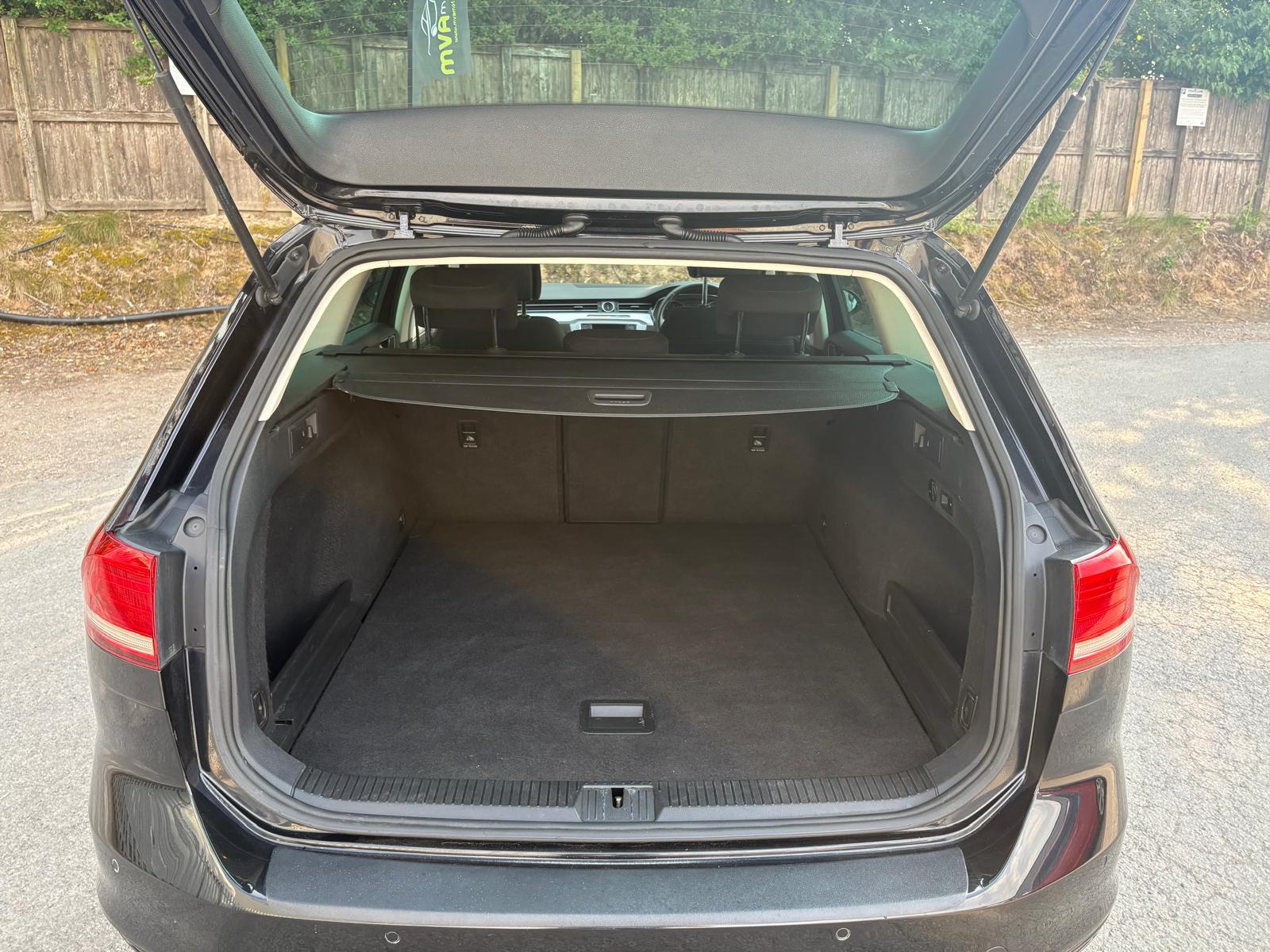 2015 Volkswagen Passat 2.0 TDI SE Business Estate