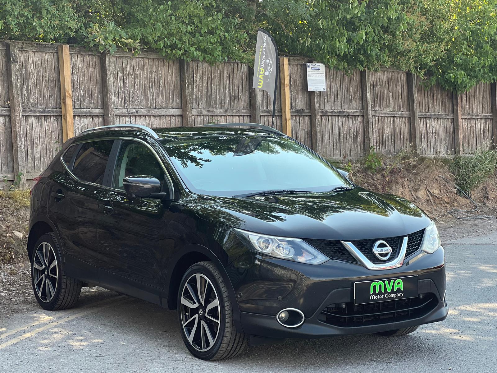 2014 NISSAN QASHQAI TEKNA 4×4 1.6 DCI MANUAL