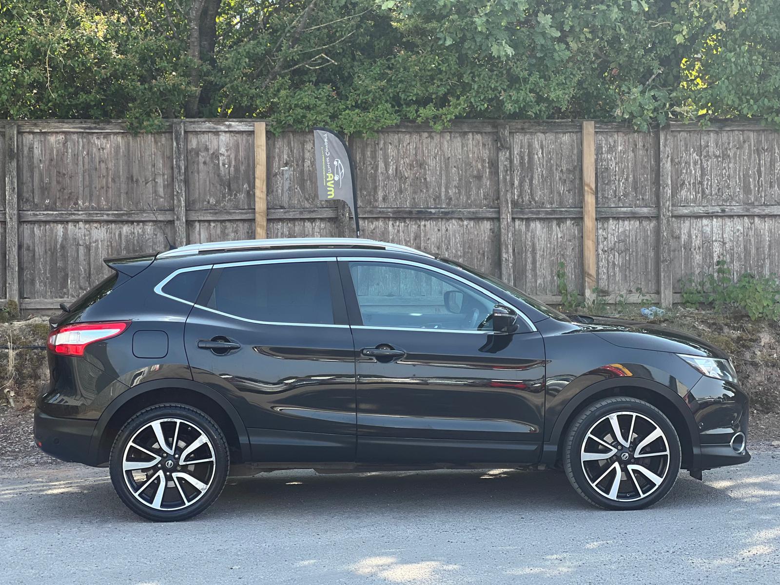 2014 NISSAN QASHQAI TEKNA 4×4 1.6 DCI MANUAL