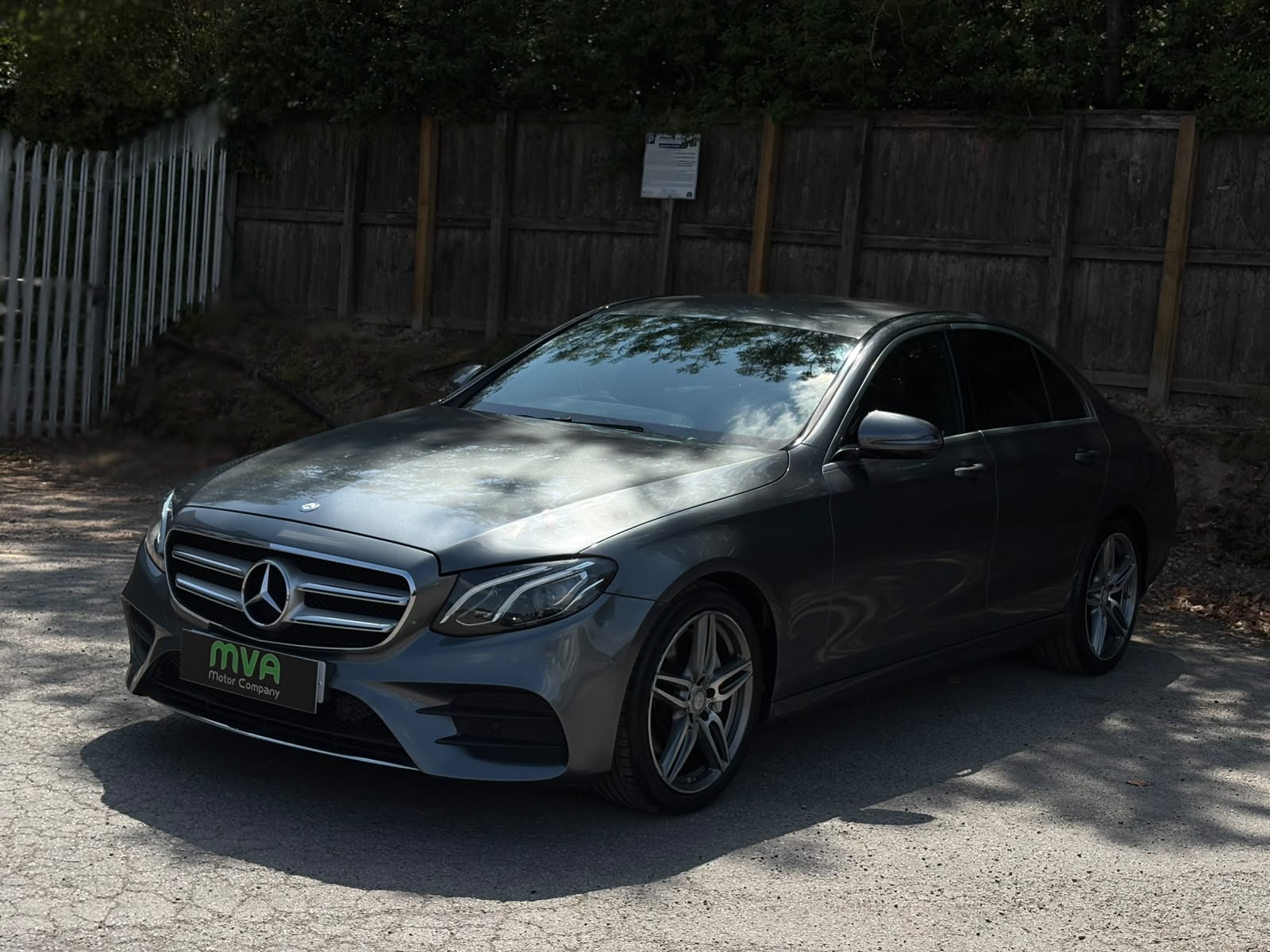 2016 MERCEDES- BENZ E220 D AMG LINE 9G SALOON