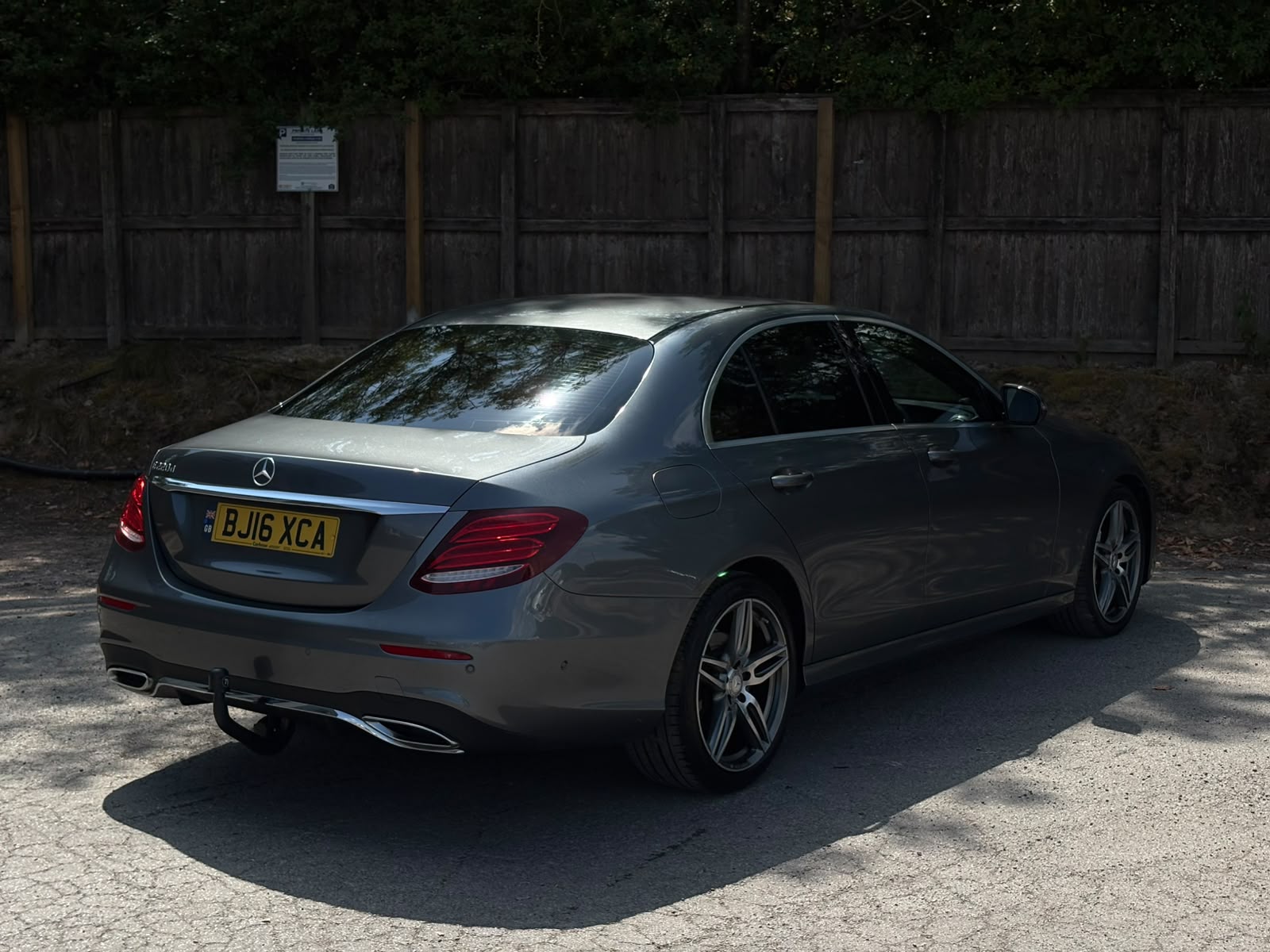 2016 MERCEDES- BENZ E220 D AMG LINE 9G SALOON