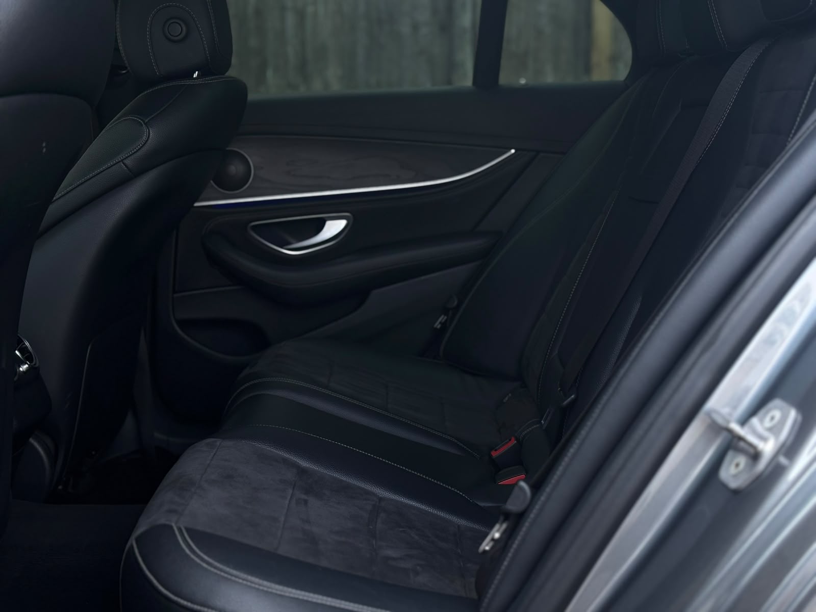 2016 MERCEDES- BENZ E220 D AMG LINE 9G SALOON