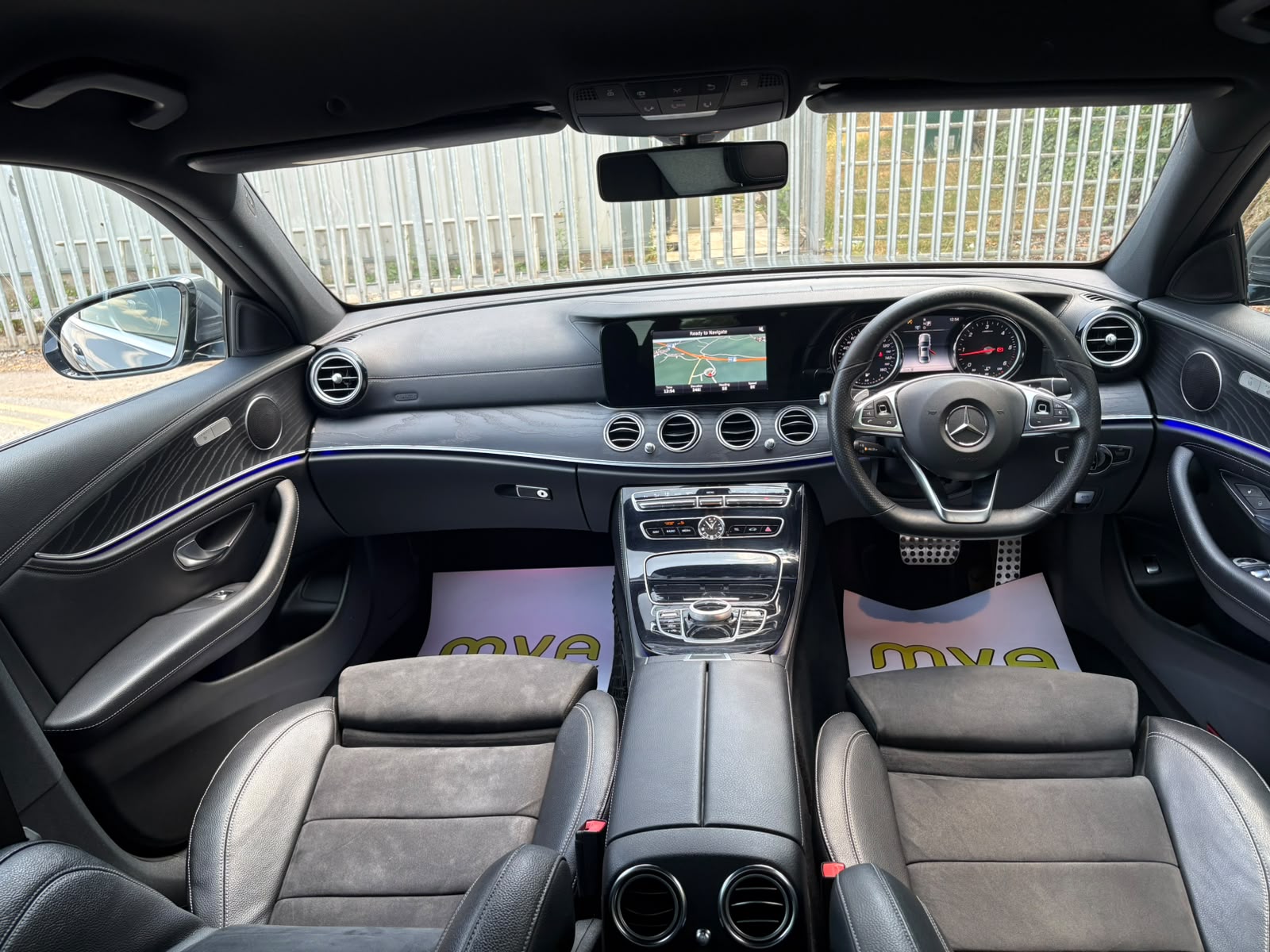 2016 MERCEDES- BENZ E220 D AMG LINE 9G SALOON