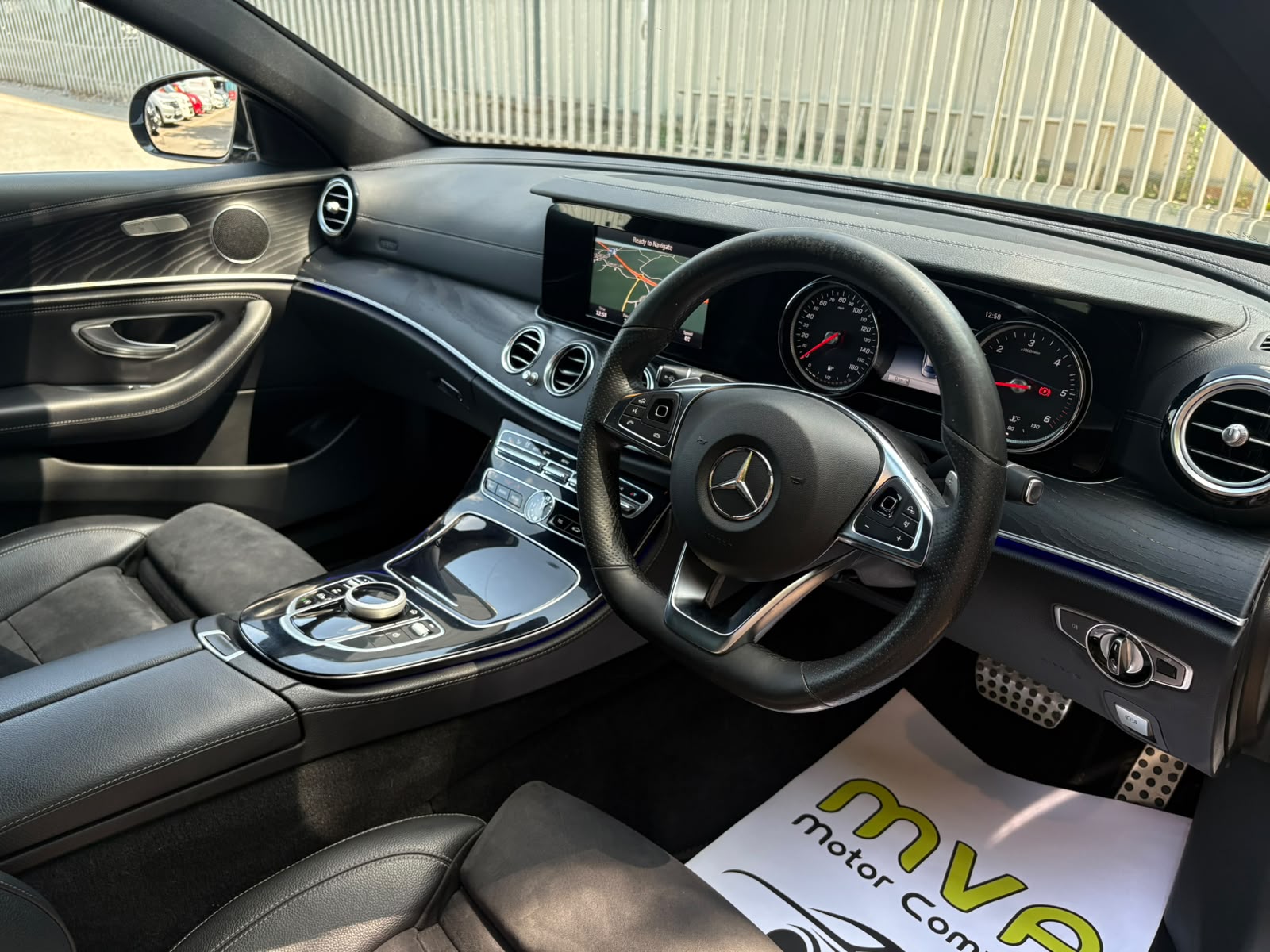 2016 MERCEDES- BENZ E220 D AMG LINE 9G SALOON