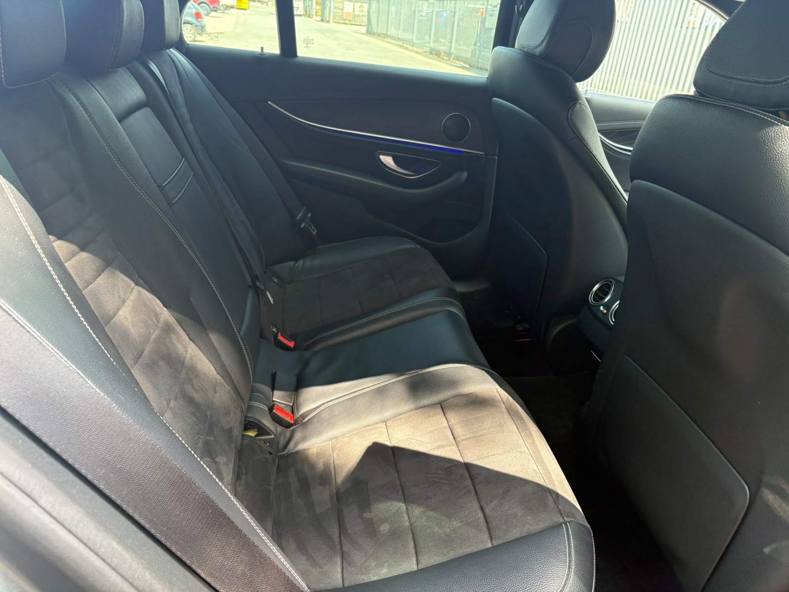 2016 MERCEDES- BENZ E220 D AMG LINE 9G SALOON