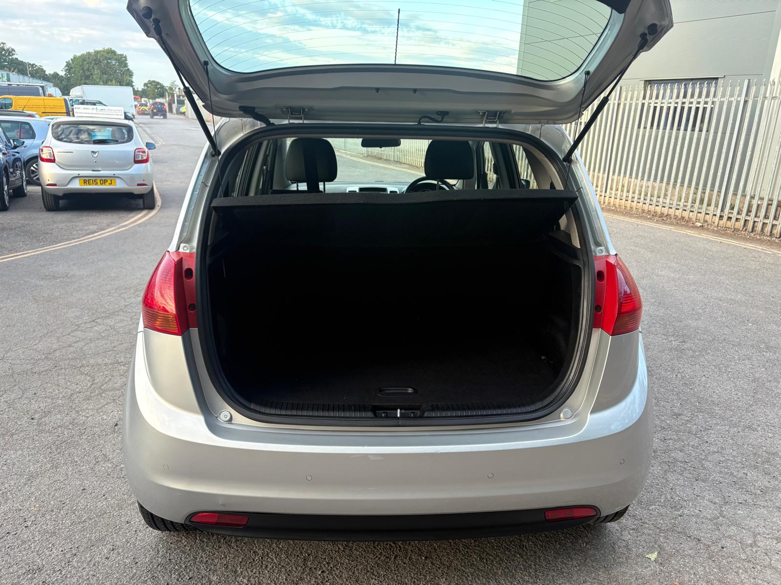 2012 KIA VENGA 1.4 CRDI MANUAL