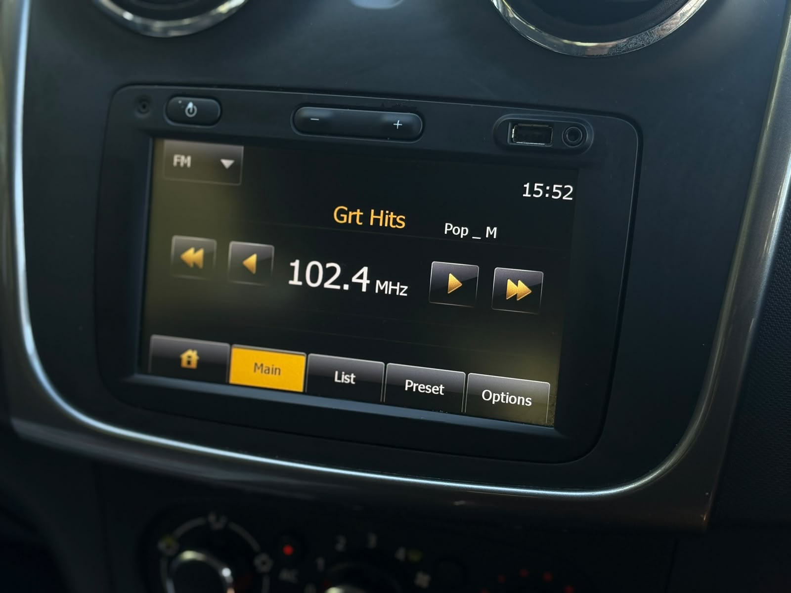 2013 Dacia Sandero 1.2 75 16V Laureate Hatchback