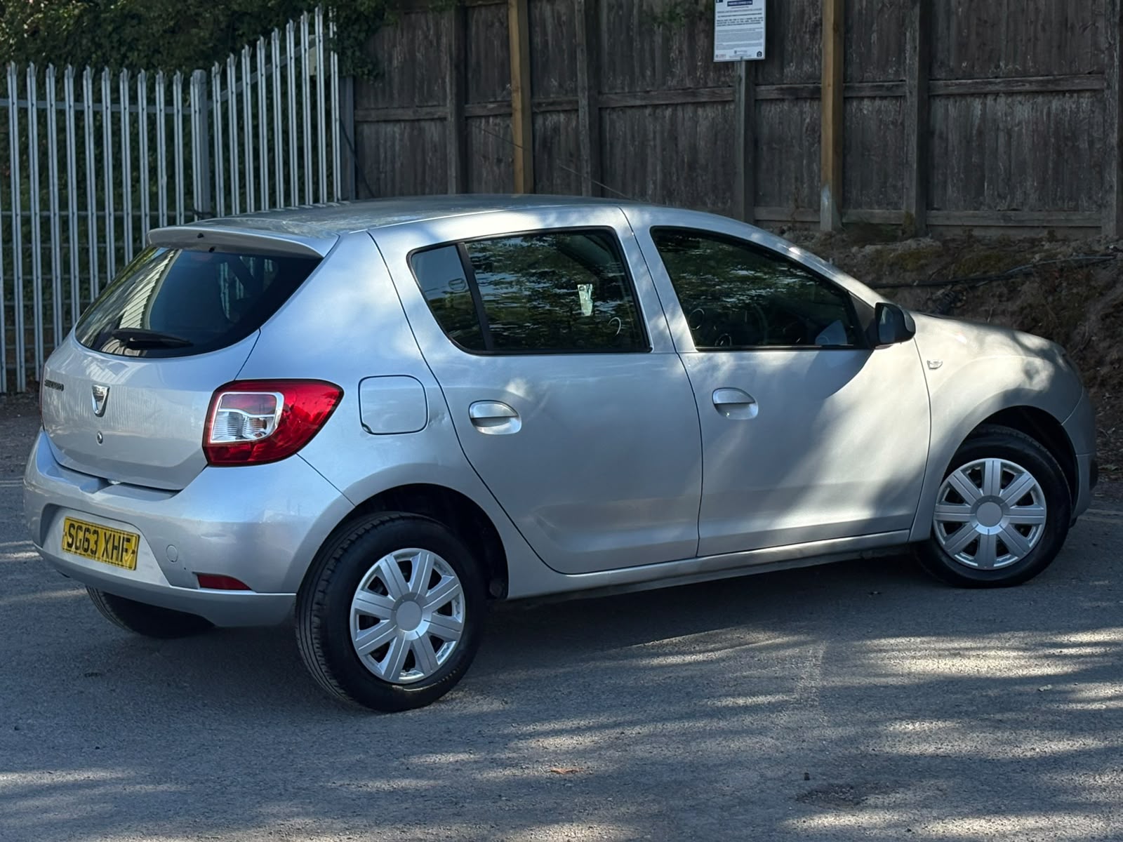 2013 Dacia Sandero 1.2 75 16V Laureate Hatchback