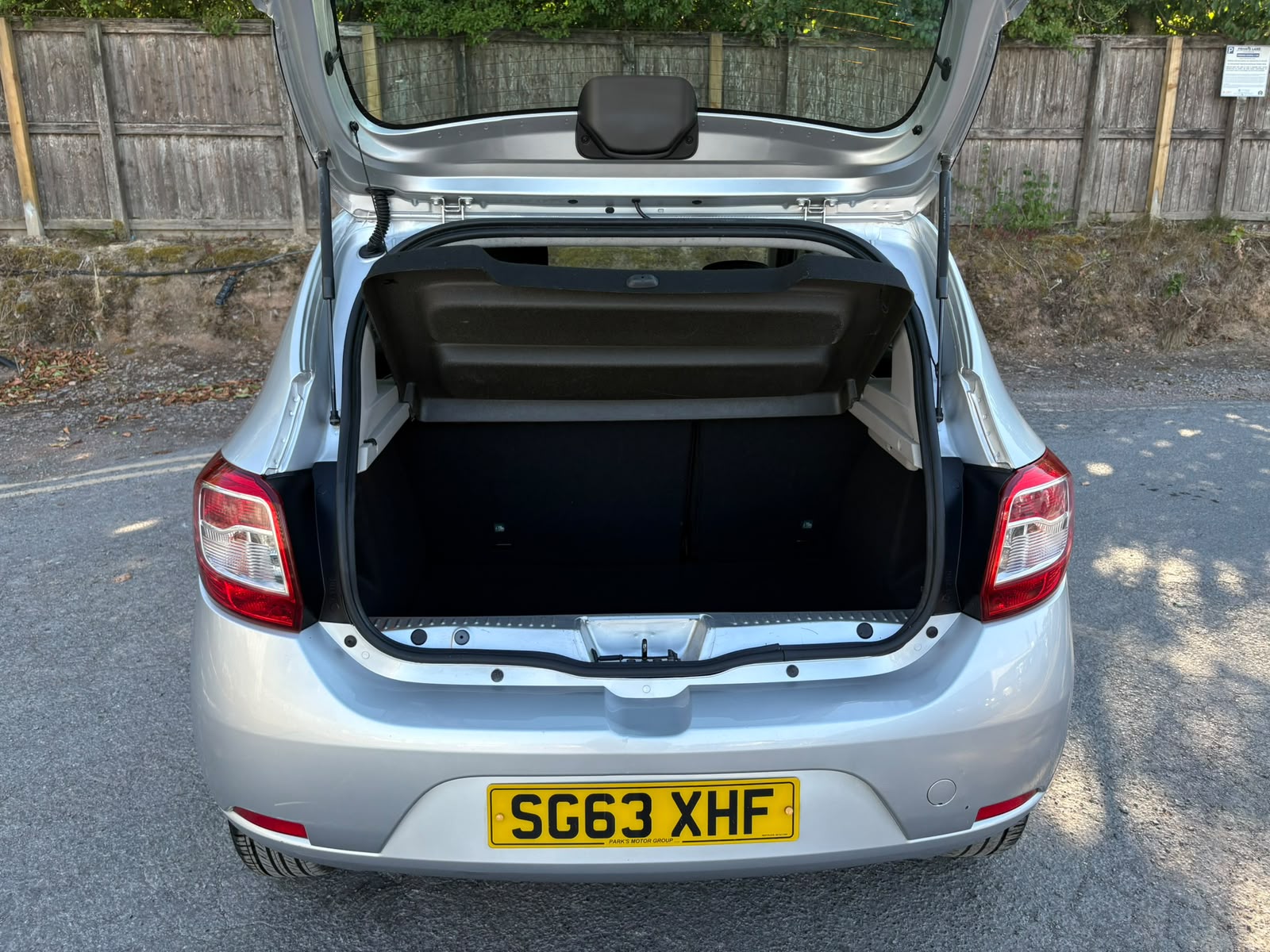 2013 Dacia Sandero 1.2 75 16V Laureate Hatchback