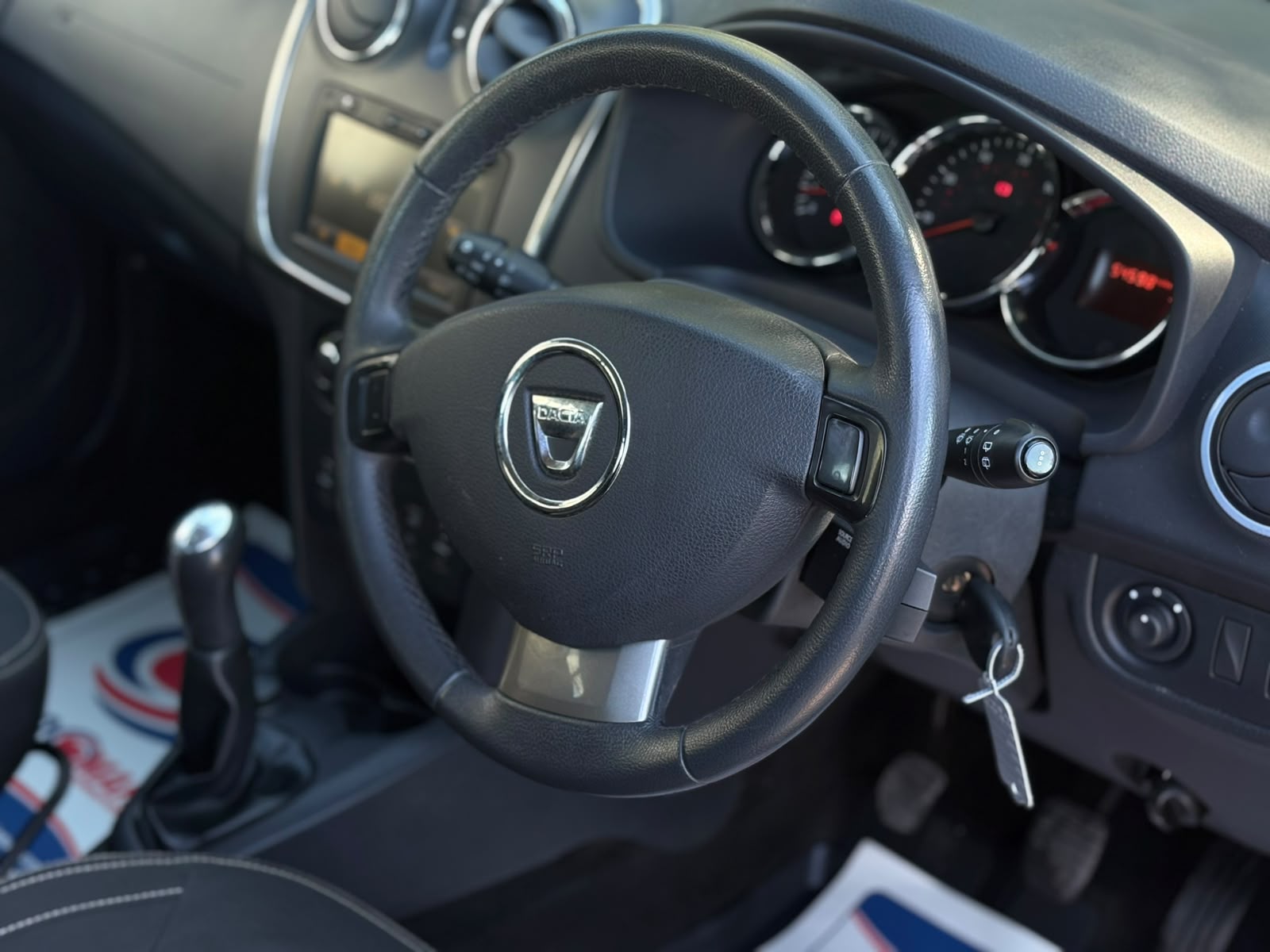 2013 Dacia Sandero 1.2 75 16V Laureate Hatchback