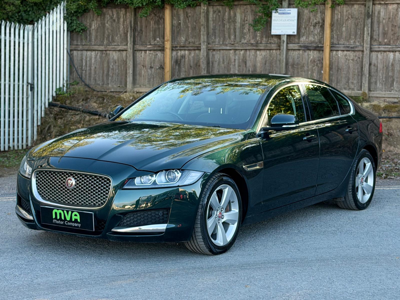 2017 JAGUAR XF 2.0 Portfolio Saloon