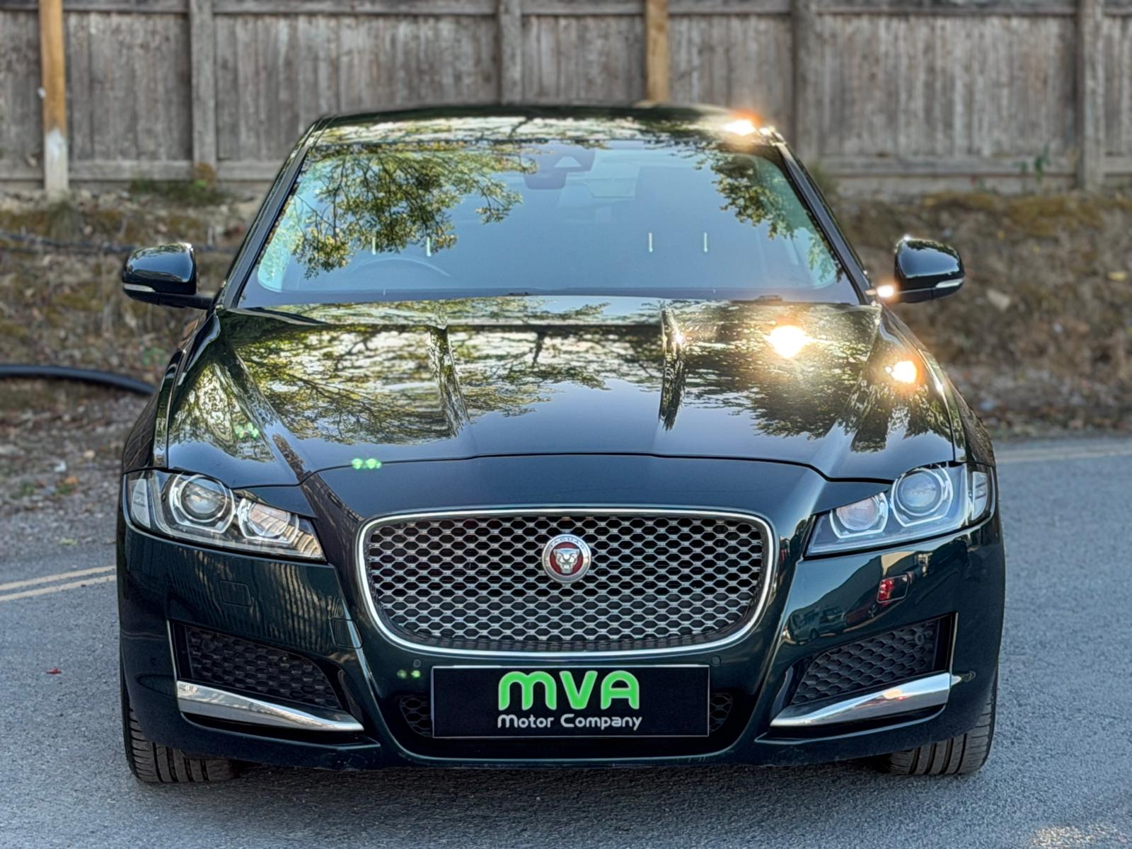 2017 JAGUAR XF 2.0 Portfolio Saloon